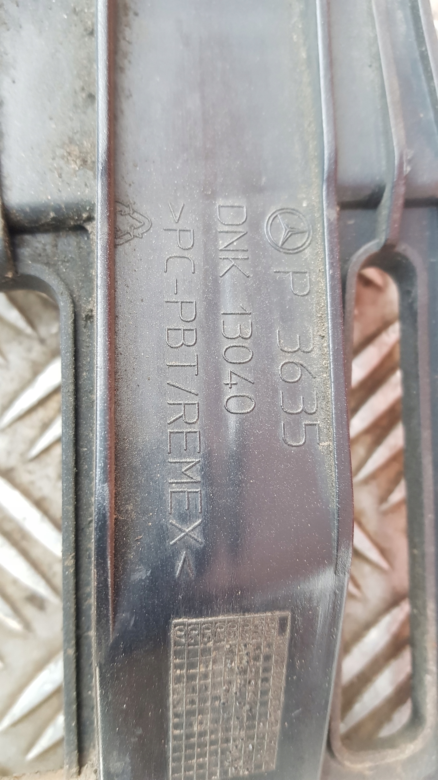 MERCEDES W211 holder bumper bracket rear part left or right