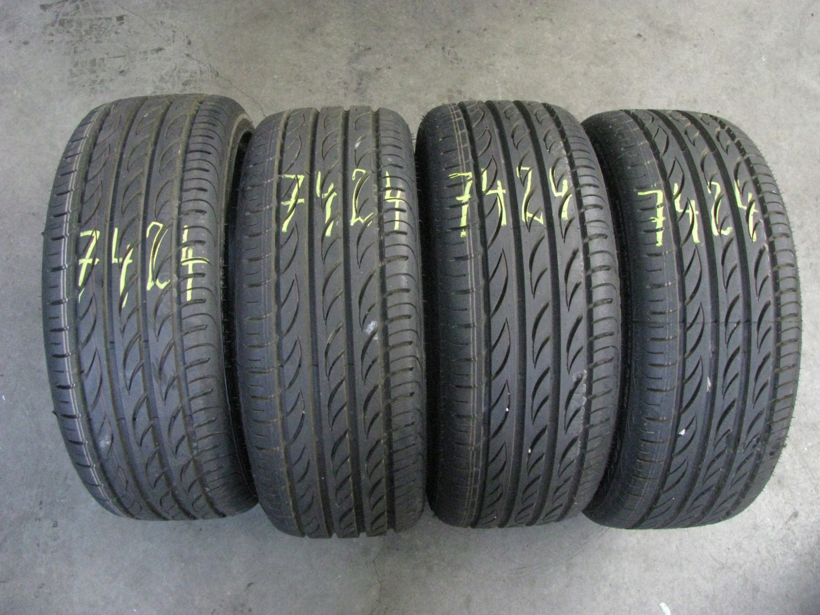 Pirelli P Zero Nero 205 40 R17 - Niska cena na Allegro