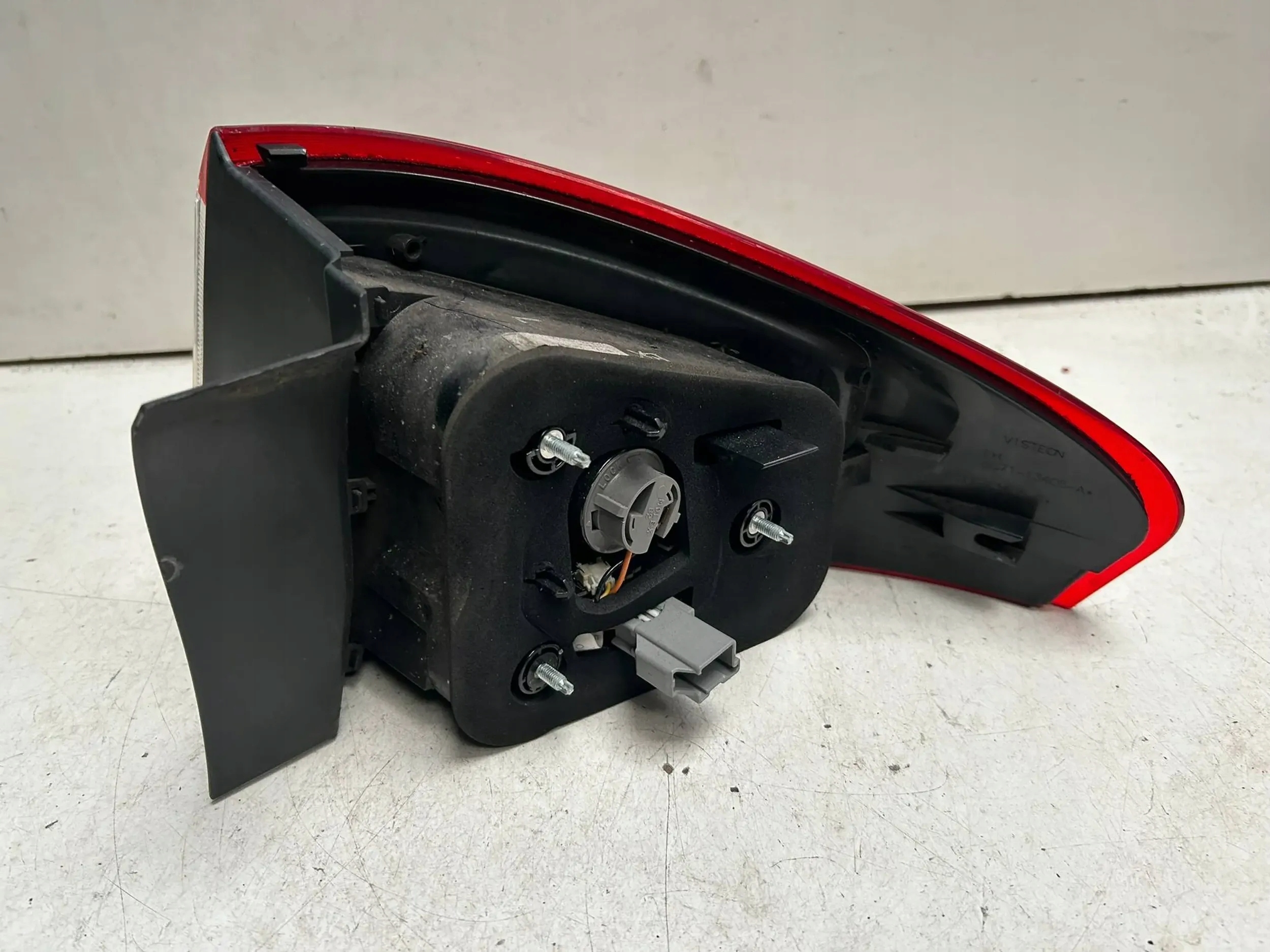 Lampa tył lewy Ford Mondeo MK IV lift Producent części Ford OE