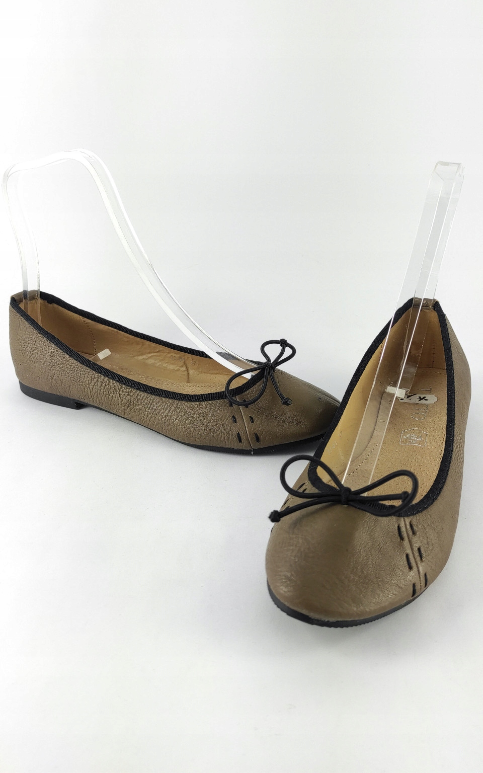 M16235 LA5 BALERINY BRĄZOWE TEXTO 37 Wzór dominujący bez wzoru