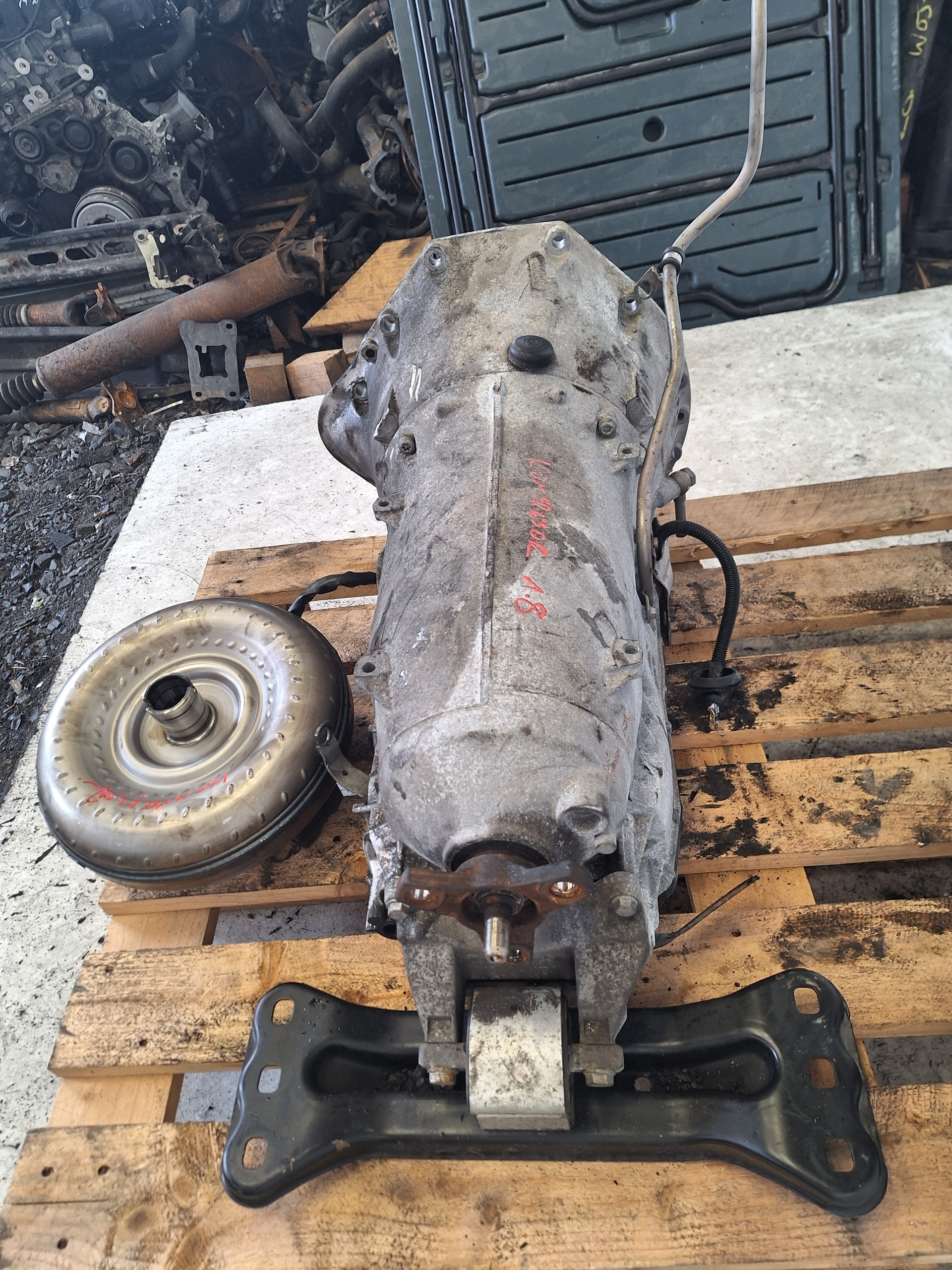 MERCEDES C-class W204 08-11 gearbox, C200 compressor; 181KM 271950