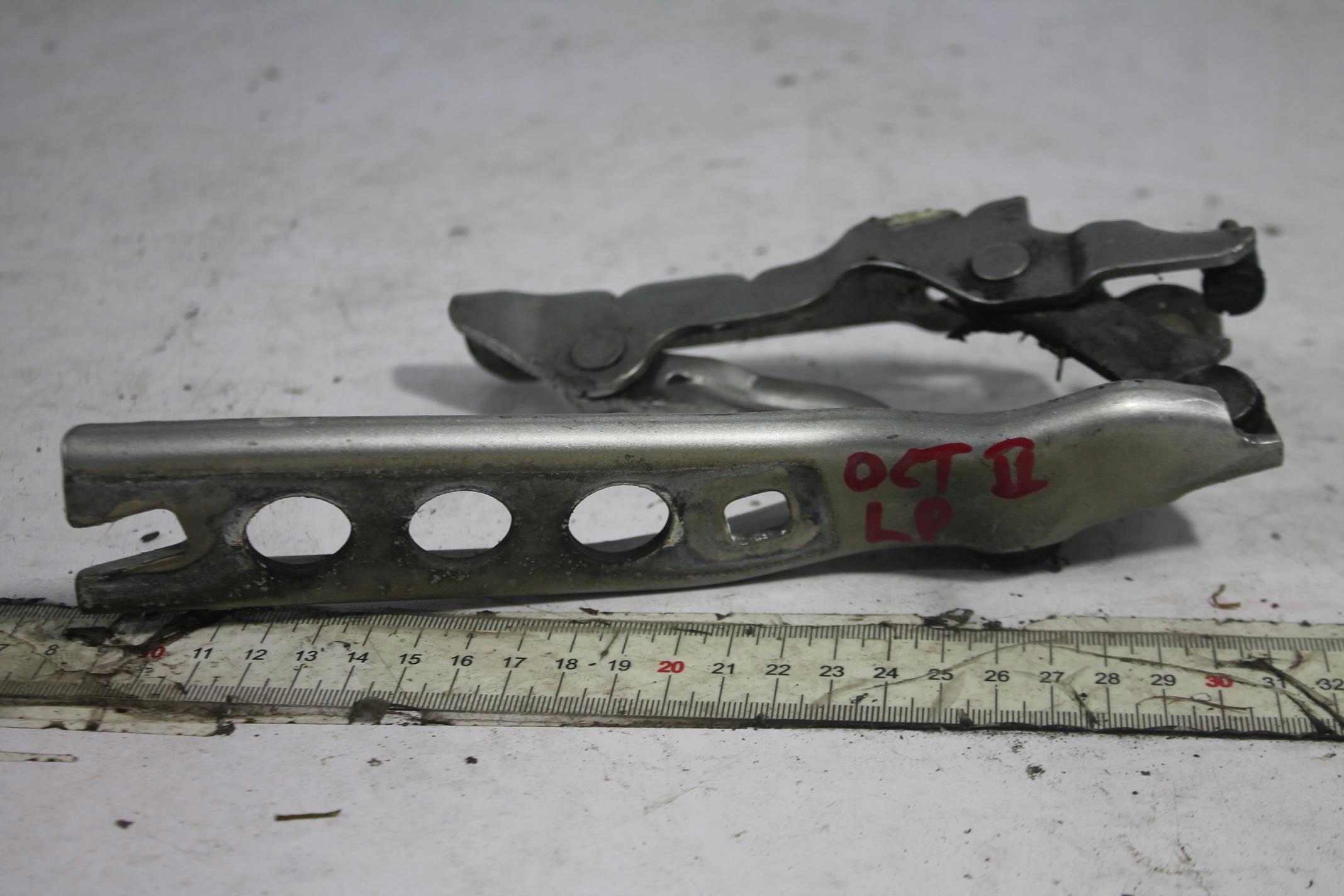 hinge bonnet hinges KOMPLET OCTAVIA II LA7T 04-08