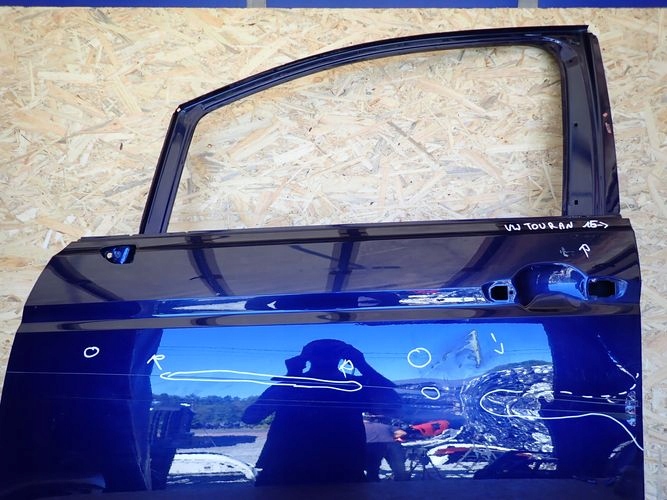 VW TOURAN II 15- dveře levé přední předek