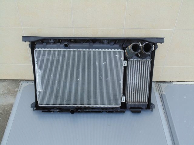 support panel for radiators CITROEN DS4 1.6 HDI 2012 year.