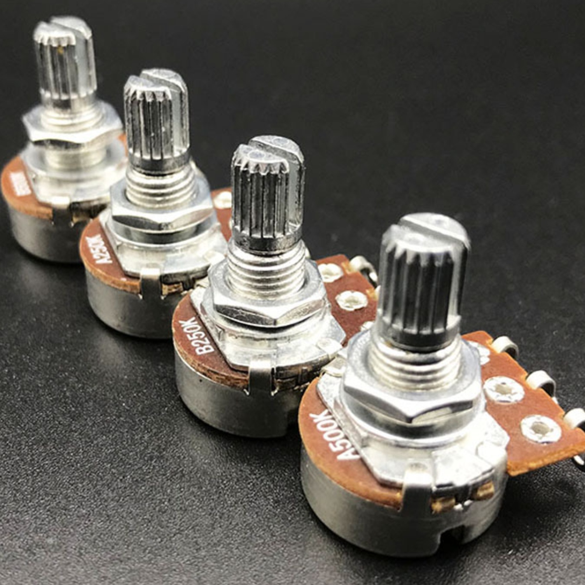 KERA AUDIO A500K/15 POTENCJOMETR DO GITARY LOGARYTMICZNY GŁOŚNOŚCI VOLUME EAN (GTIN) 5904261408221