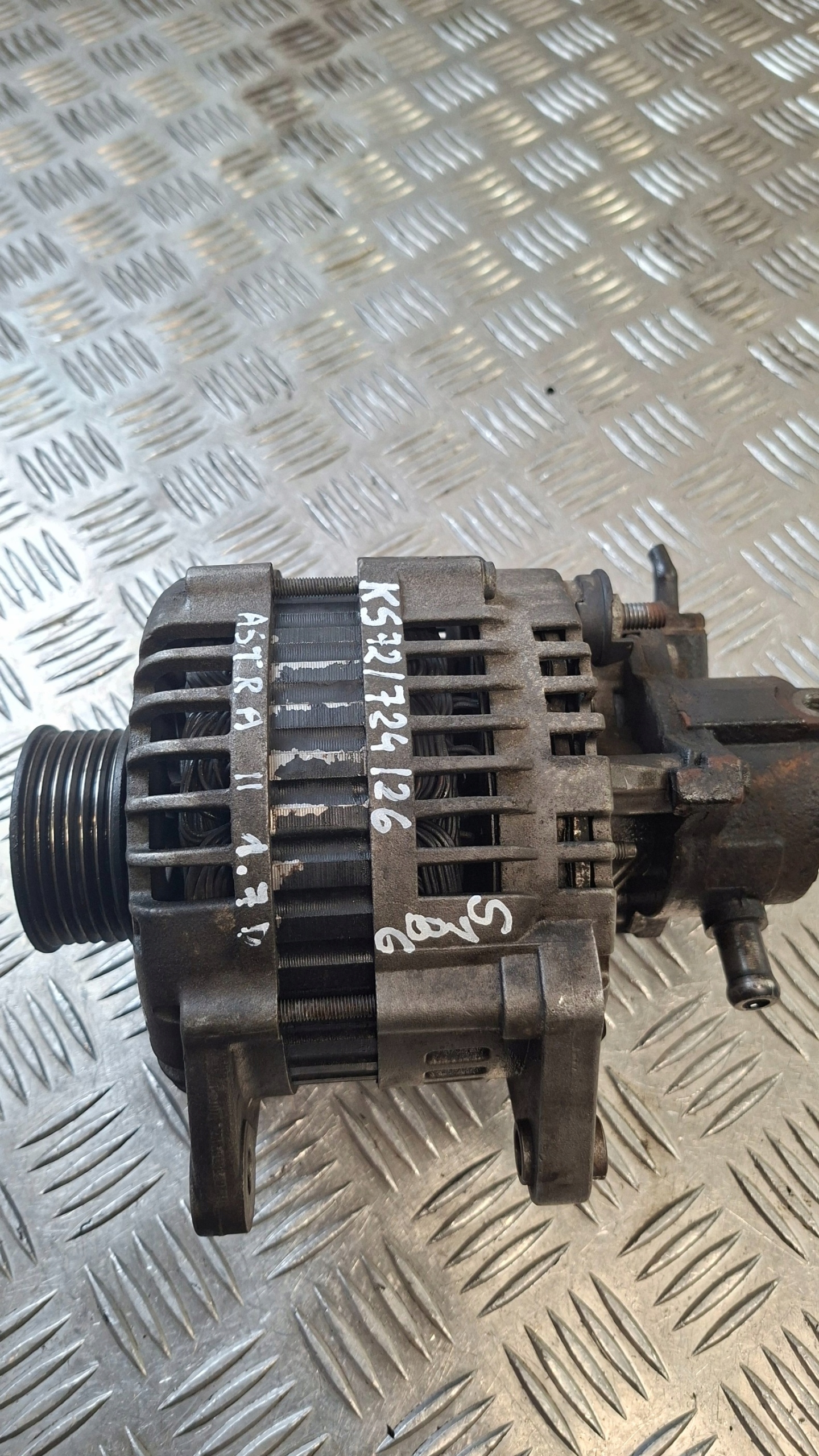 ALTERNATOR OPEL ASTRA II 1.7DTI