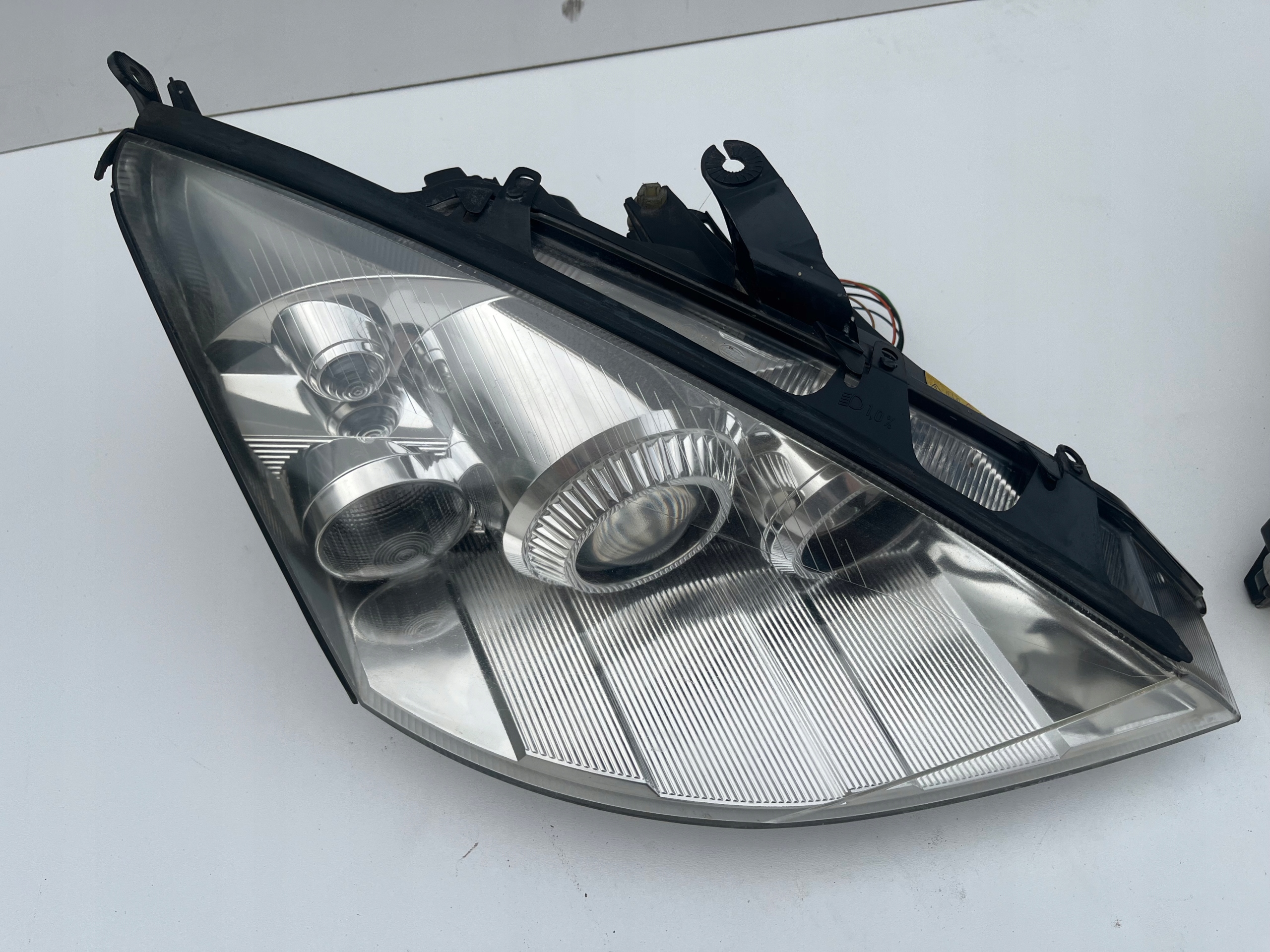 light Reflektor front right left Ford FOCUS Mk1 LIFT Xenon OEM 01-08r.