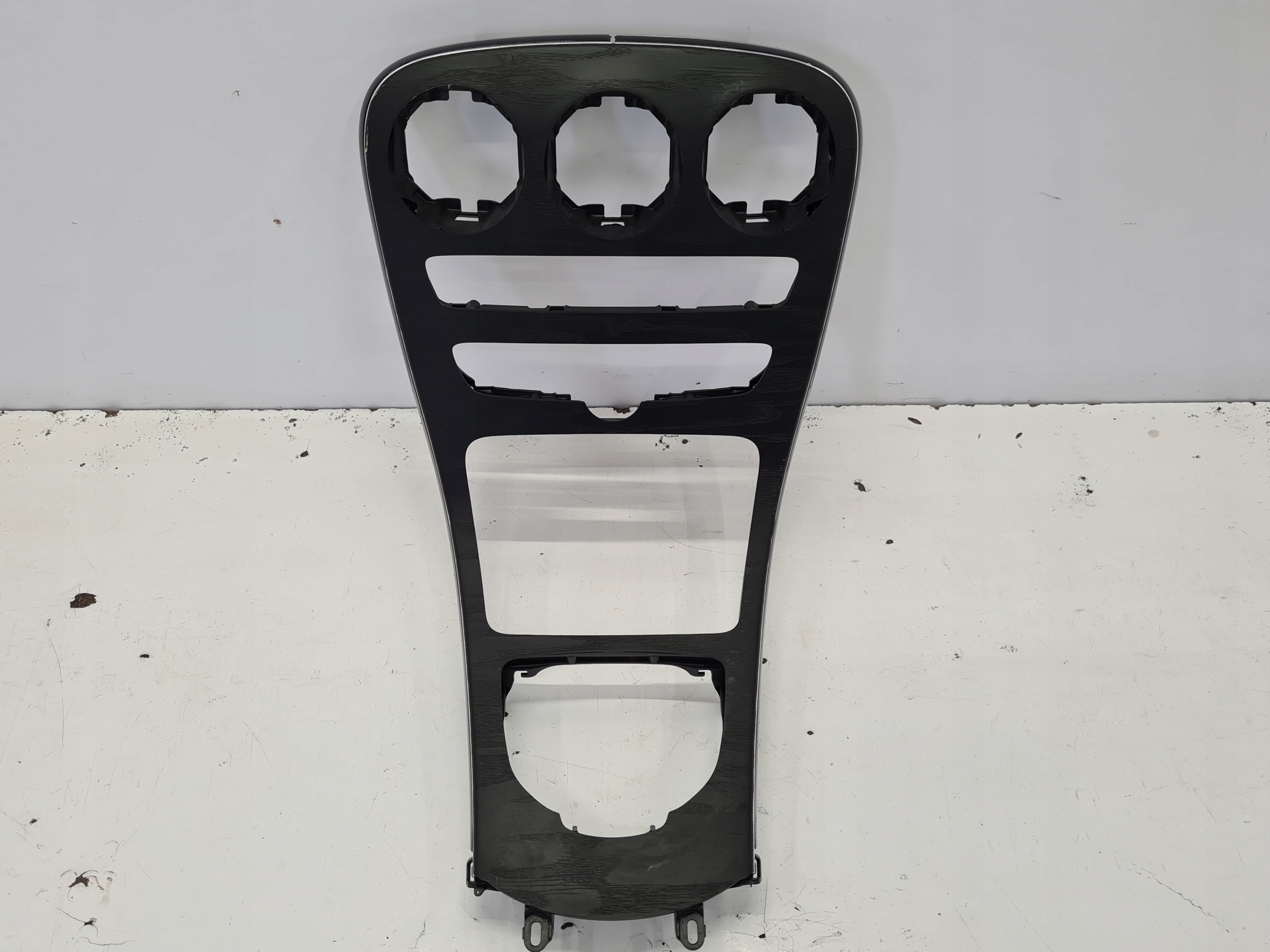 MERCEDES W205 RAMKA PANEL KONSOLI