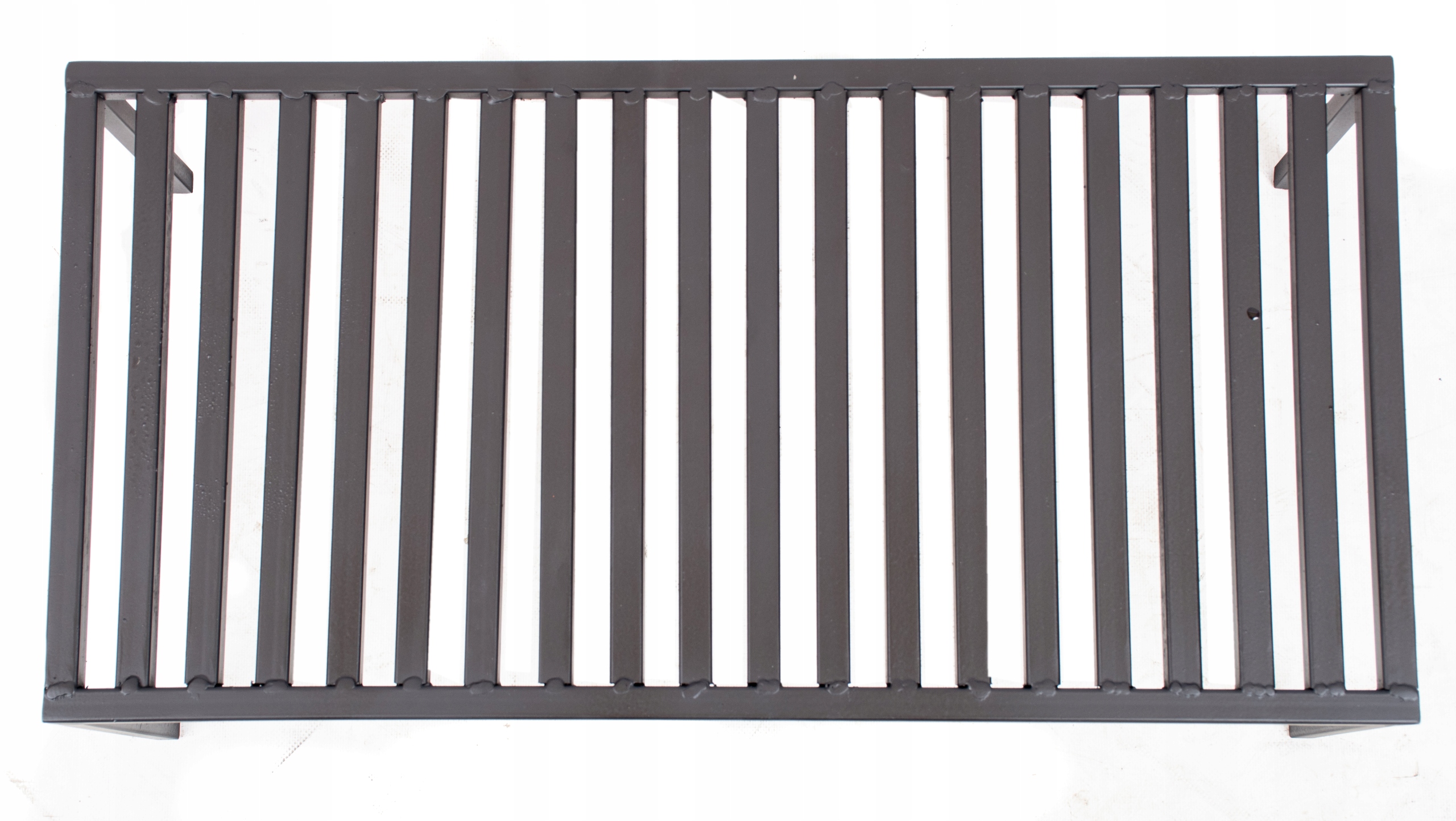 RUSZT STALOWY TABLICZKOWY NA NÓŻKACH DO KOMINKA PIECA NÓŻKI 60X30X20 CM Marka AlfaStal