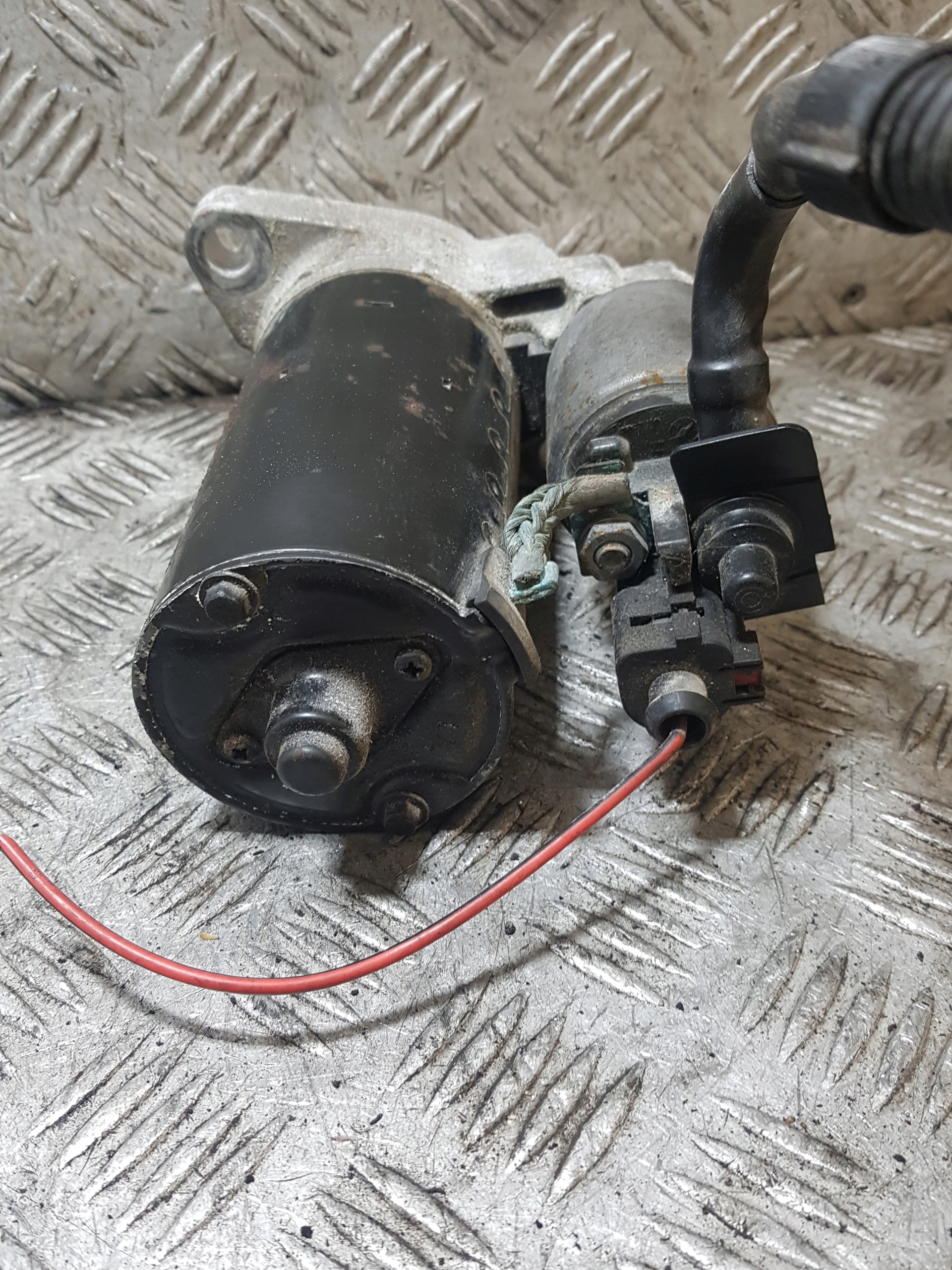 starter VOLKSWAGEN POLO 4 02T911024