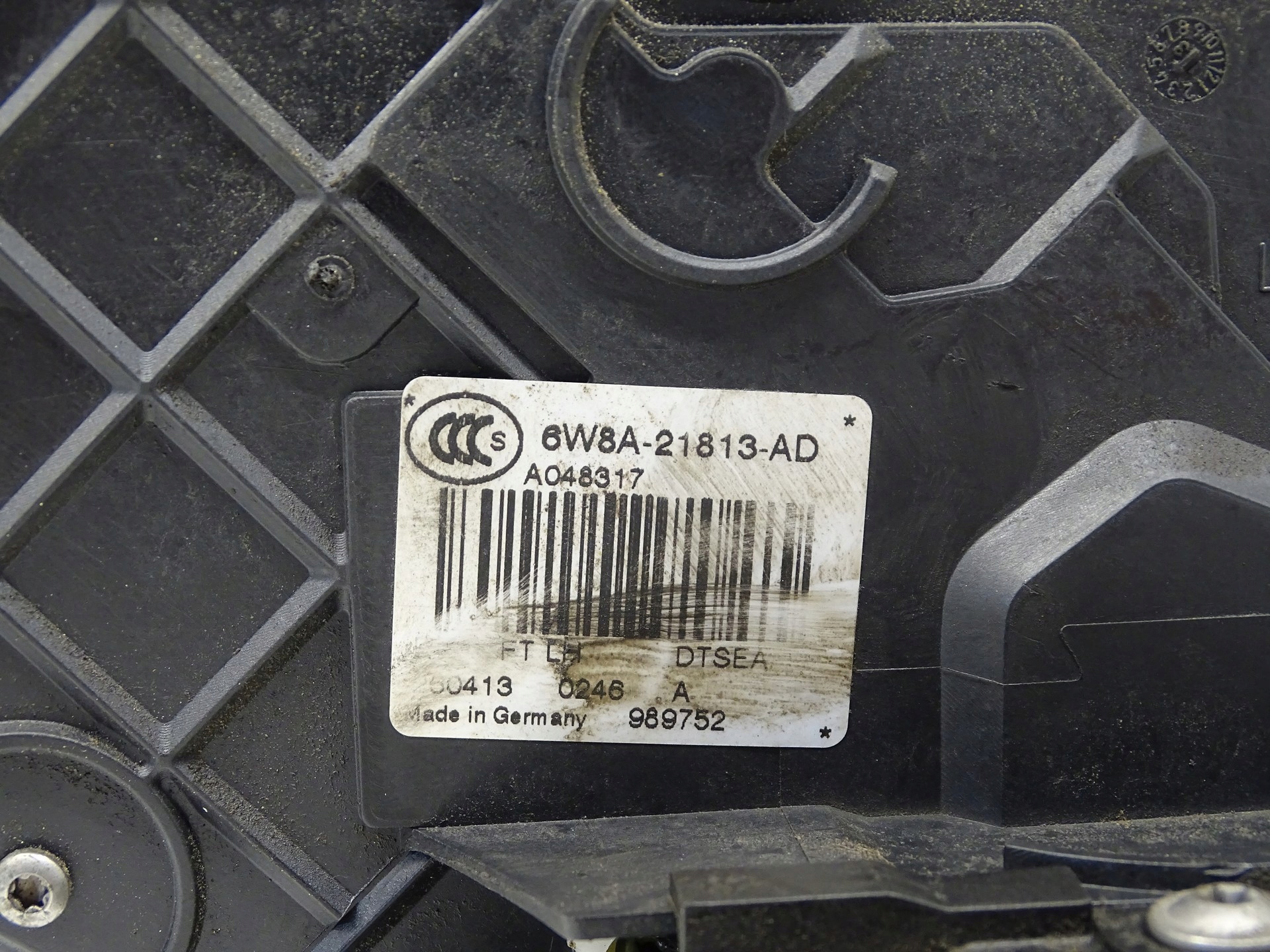 lock door left front JAGUAR XF X250 6W8A-21813-AD