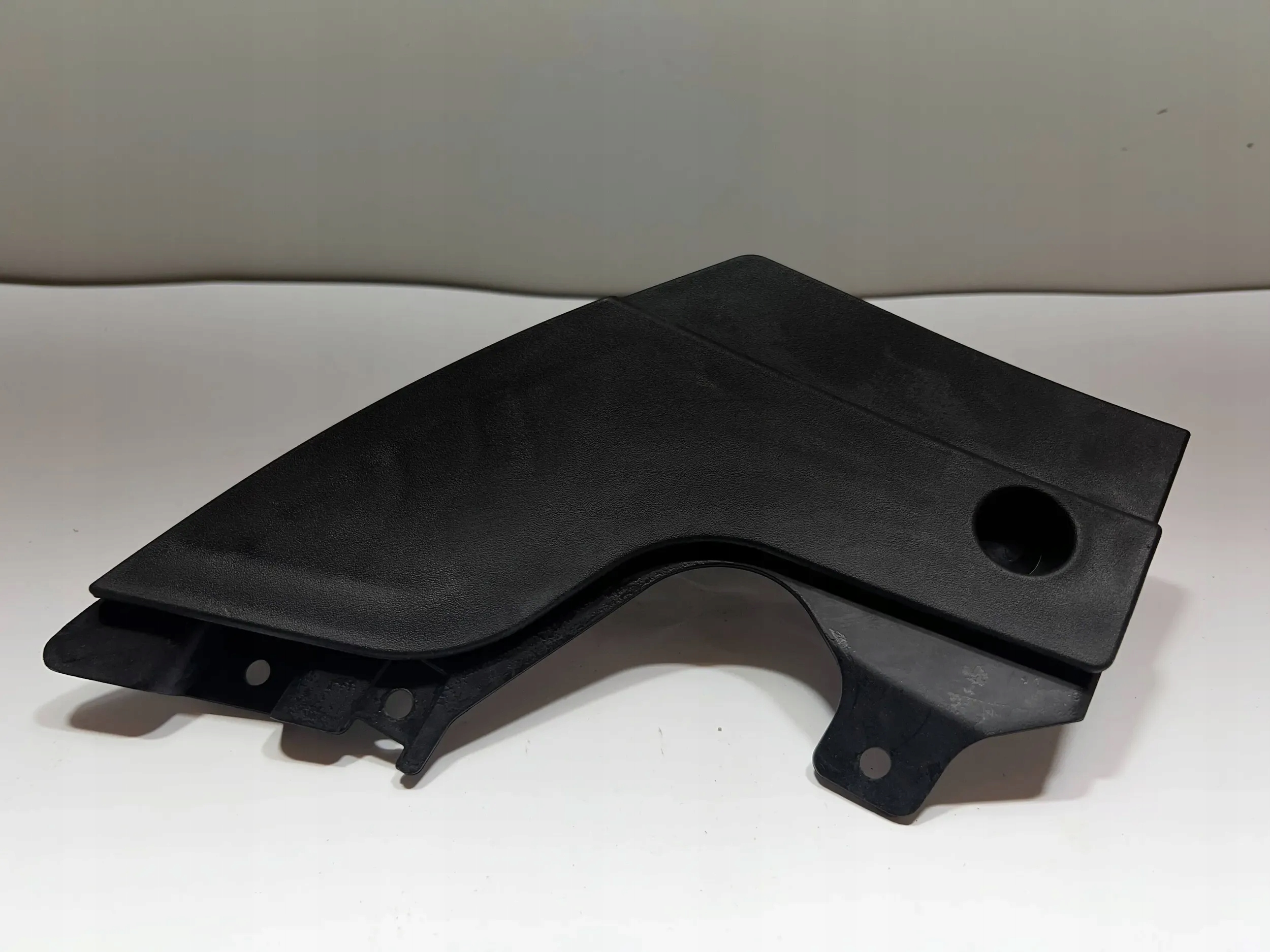 VW PASSAT B8 2015- CHLAPACZ PRAWY TYŁ NOWY OEM