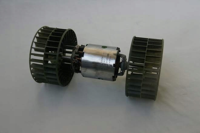 DMUCHAWA WENTYLATOR MERCEDES SL R W129 0130111023 Producent części Mercedes-Benz OE