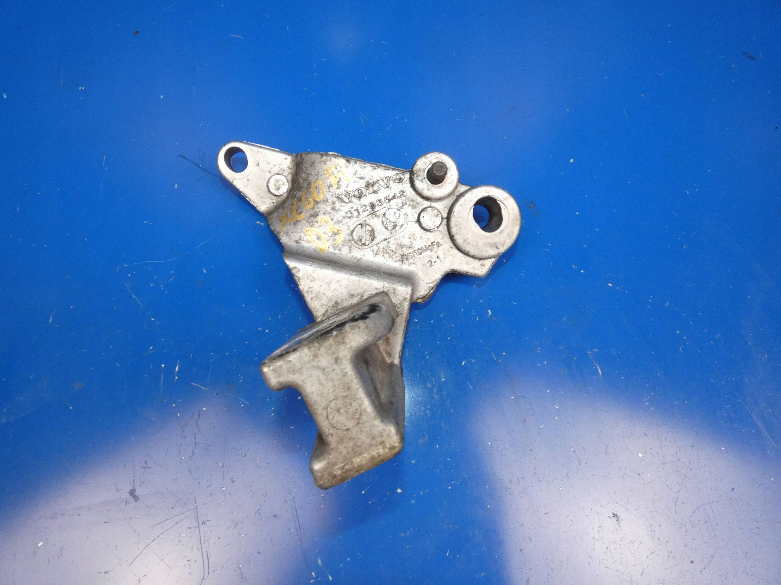 VOLVO XC60 e V60 S60 II 2.0 D3 D5 supporto staffa Motore