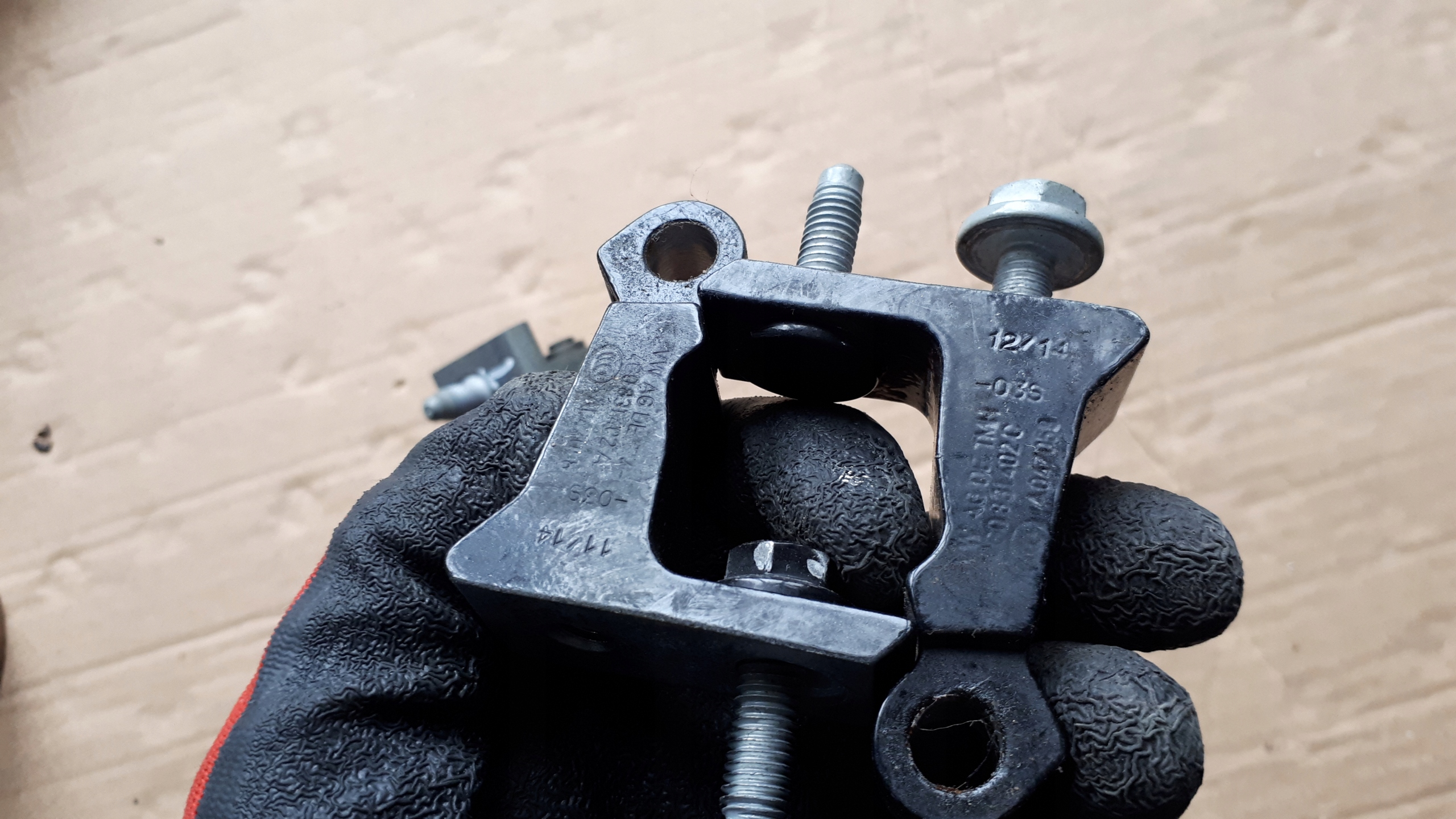 A6 C7 4G hinge hinges door right right rear part LZ9Y