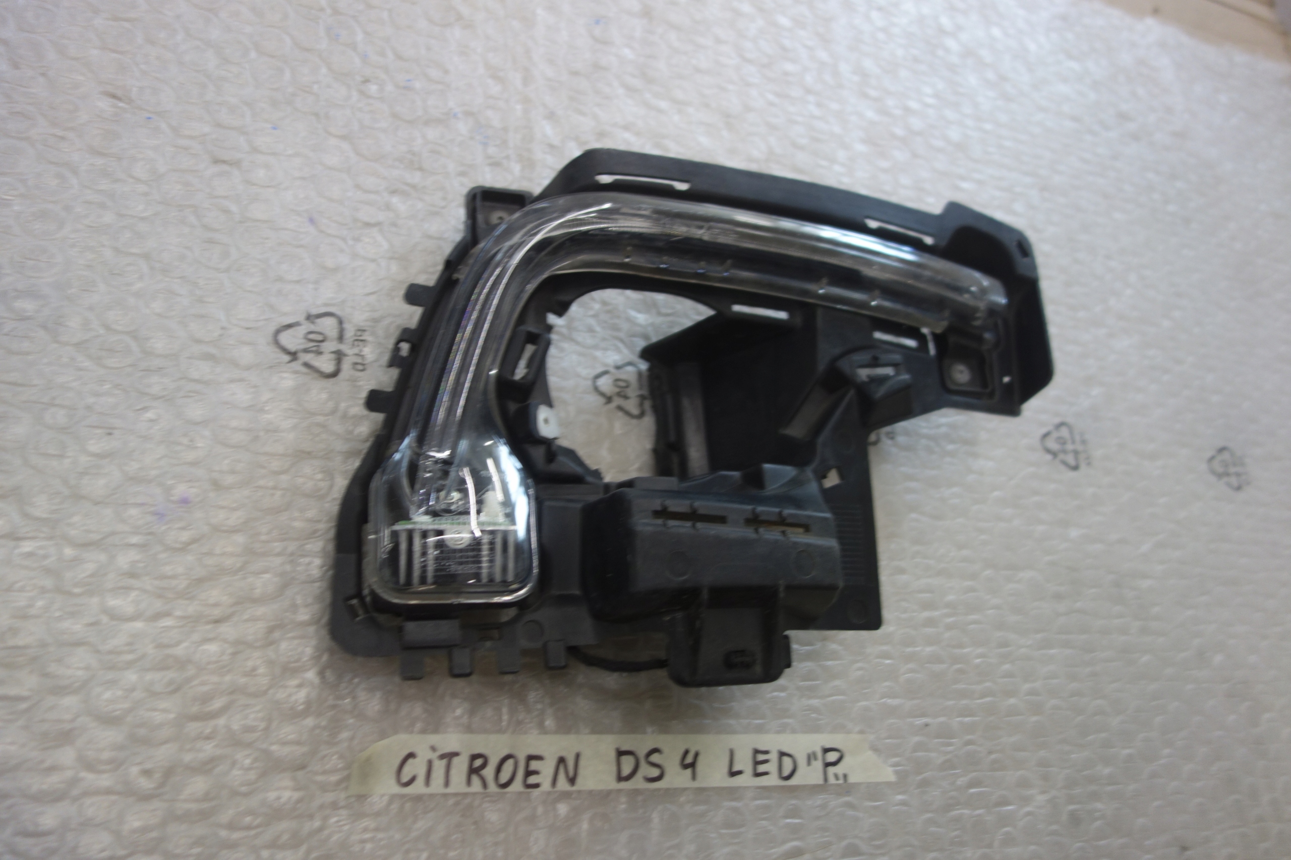 ГАЛОГЕН led правая CITROEN DS4 2015R
