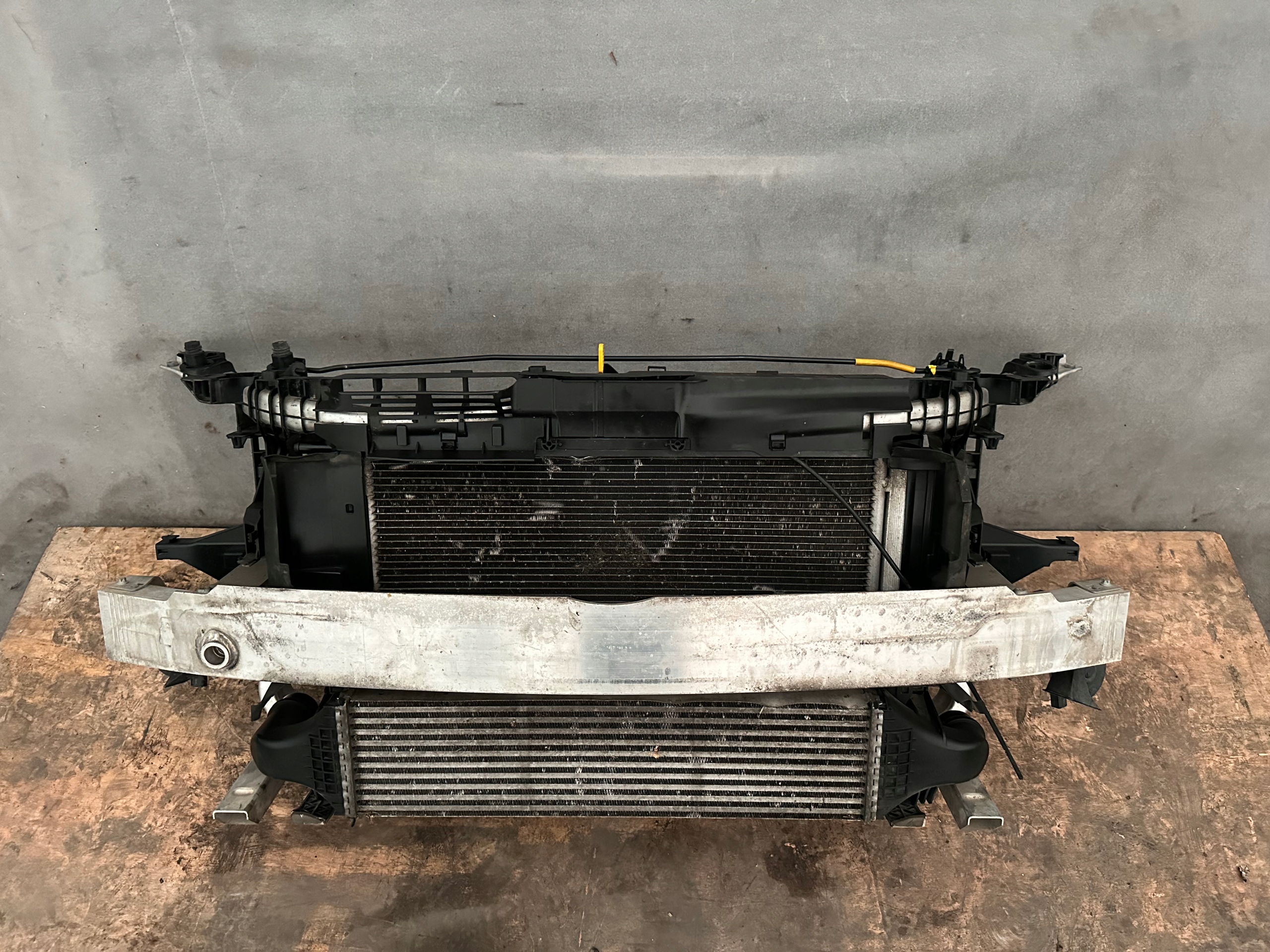 MERCEDES W246 B KLASA LIFT support panel for radiators radiator DEMONTAZ