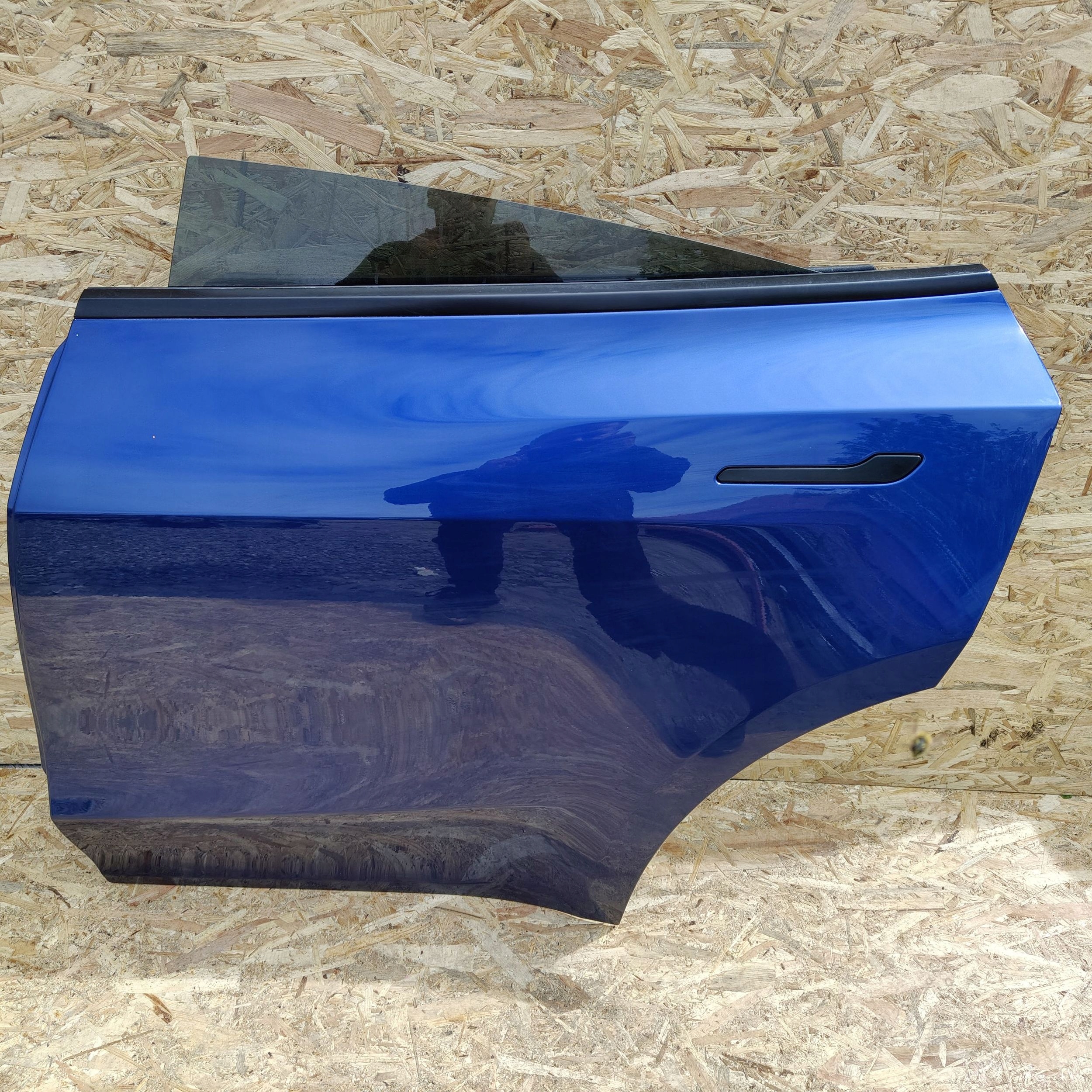 door rear. rear part side left Tesla Model Y 2020 demontaz