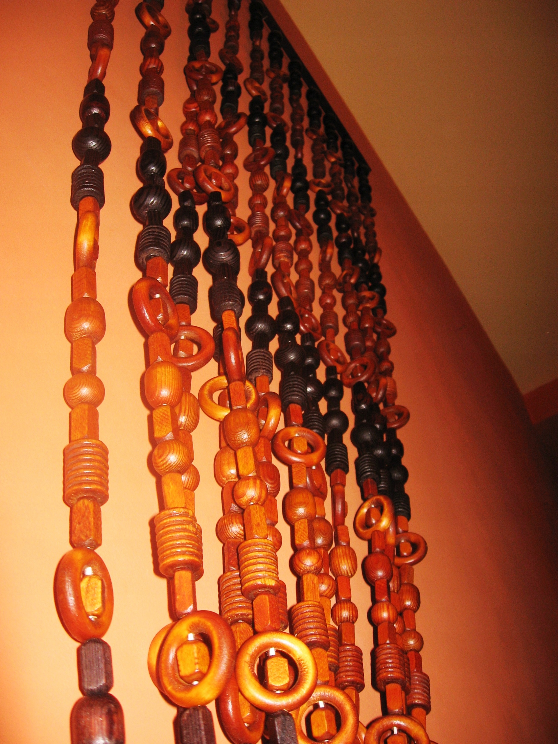 dřevěné korálky Pneumatika na dveře závěs paraván záclona jako dárek 90