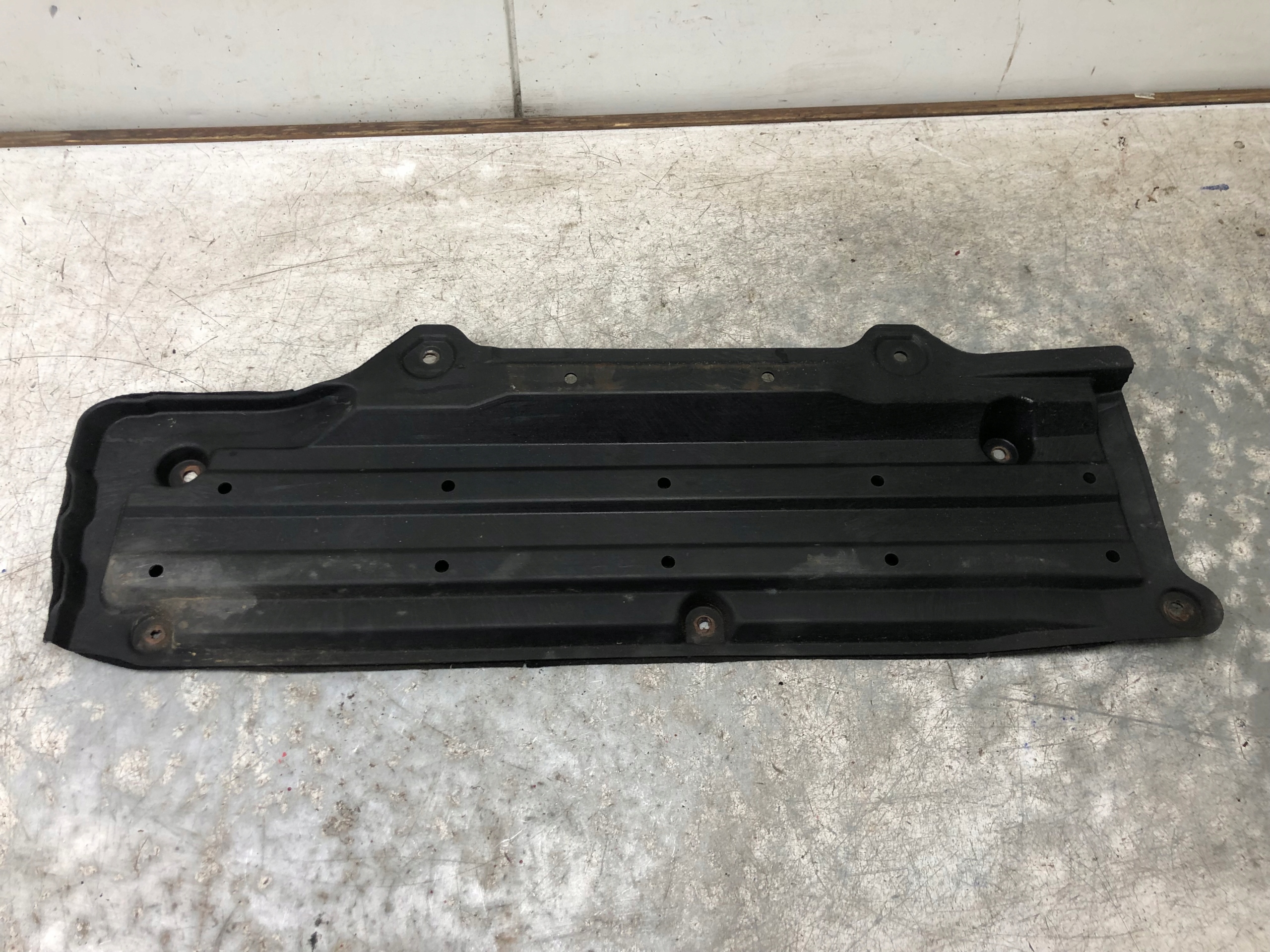 cover chassis right MAZDA RX-8 RX8 FE15-56343