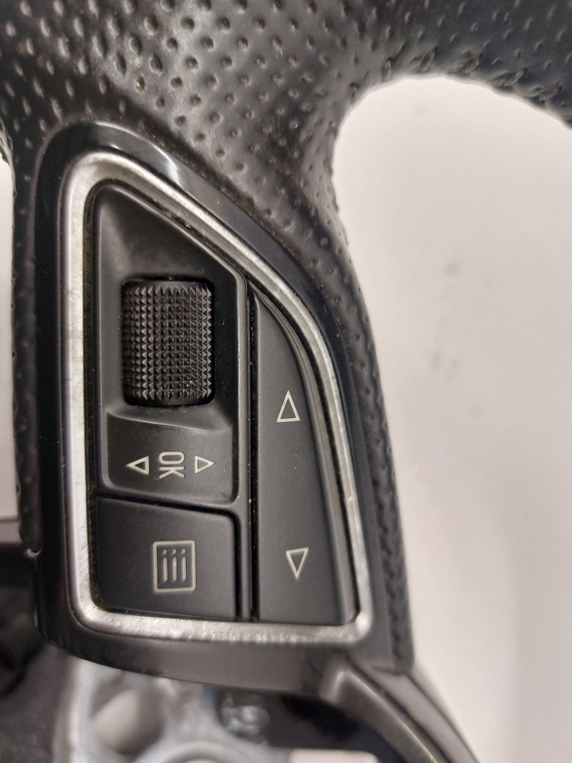 AUDI Q3 S-LINE 11r> steering wheel, leather complete 8U0419091R