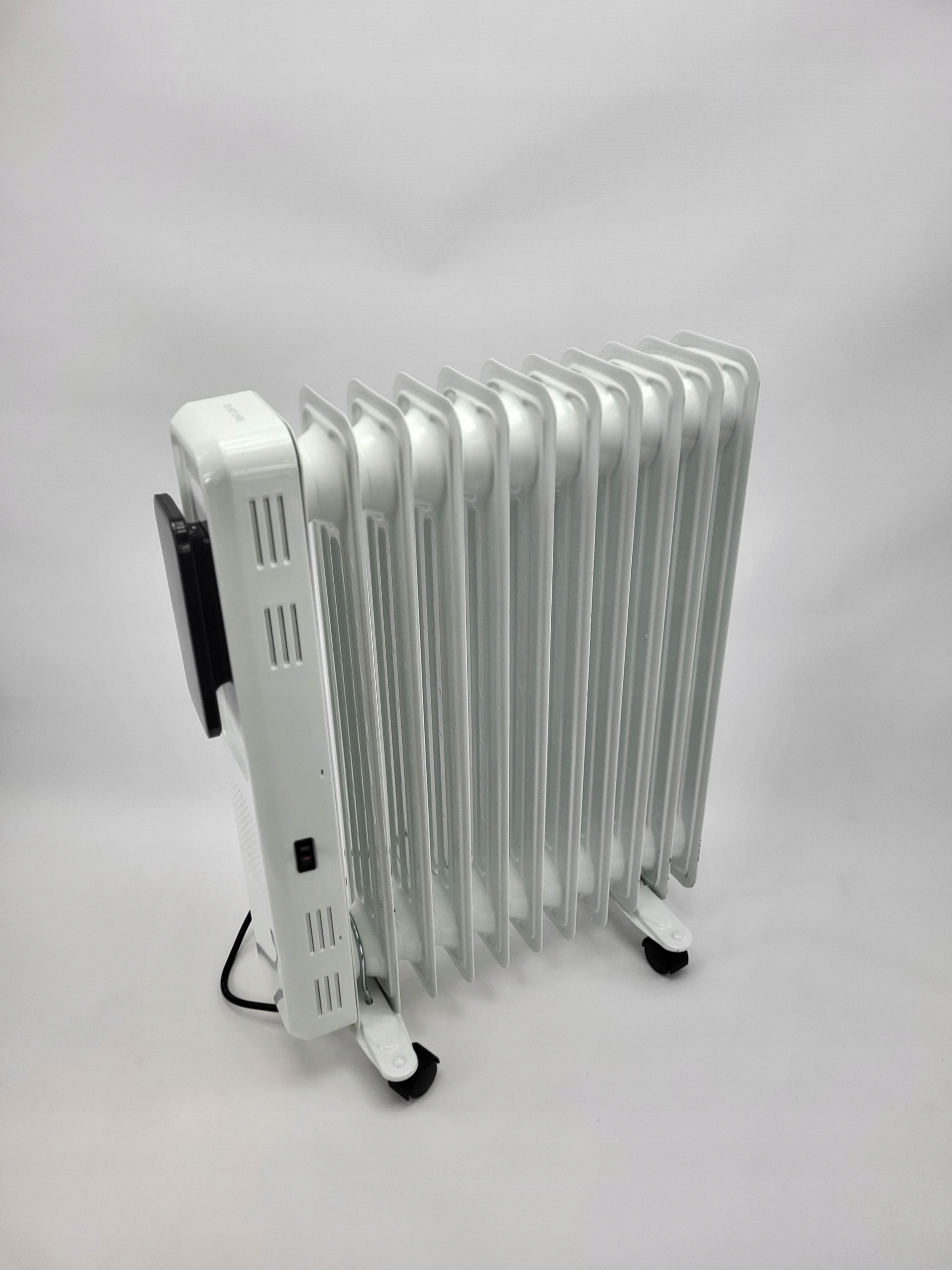 Grzejnik olejowy ekran dotykowy LED, timer,3tryby Kolor biały