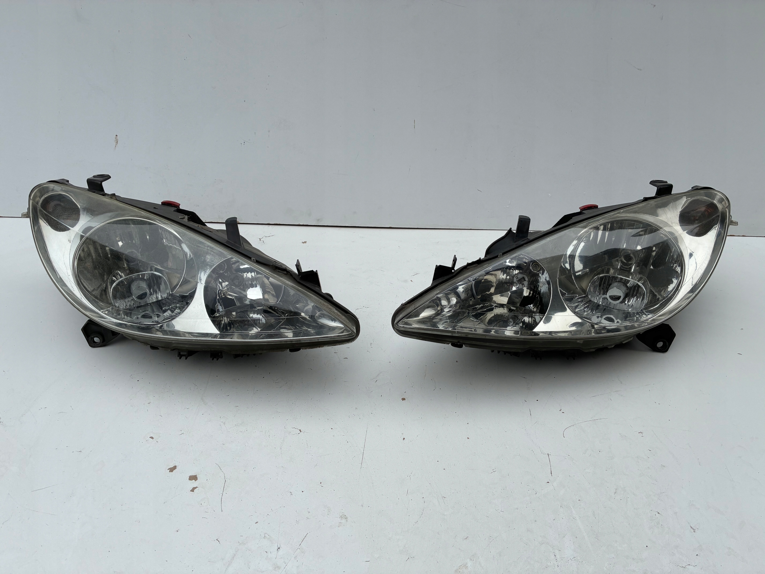 light Reflektor front right left Peugeot 307 01-05r.