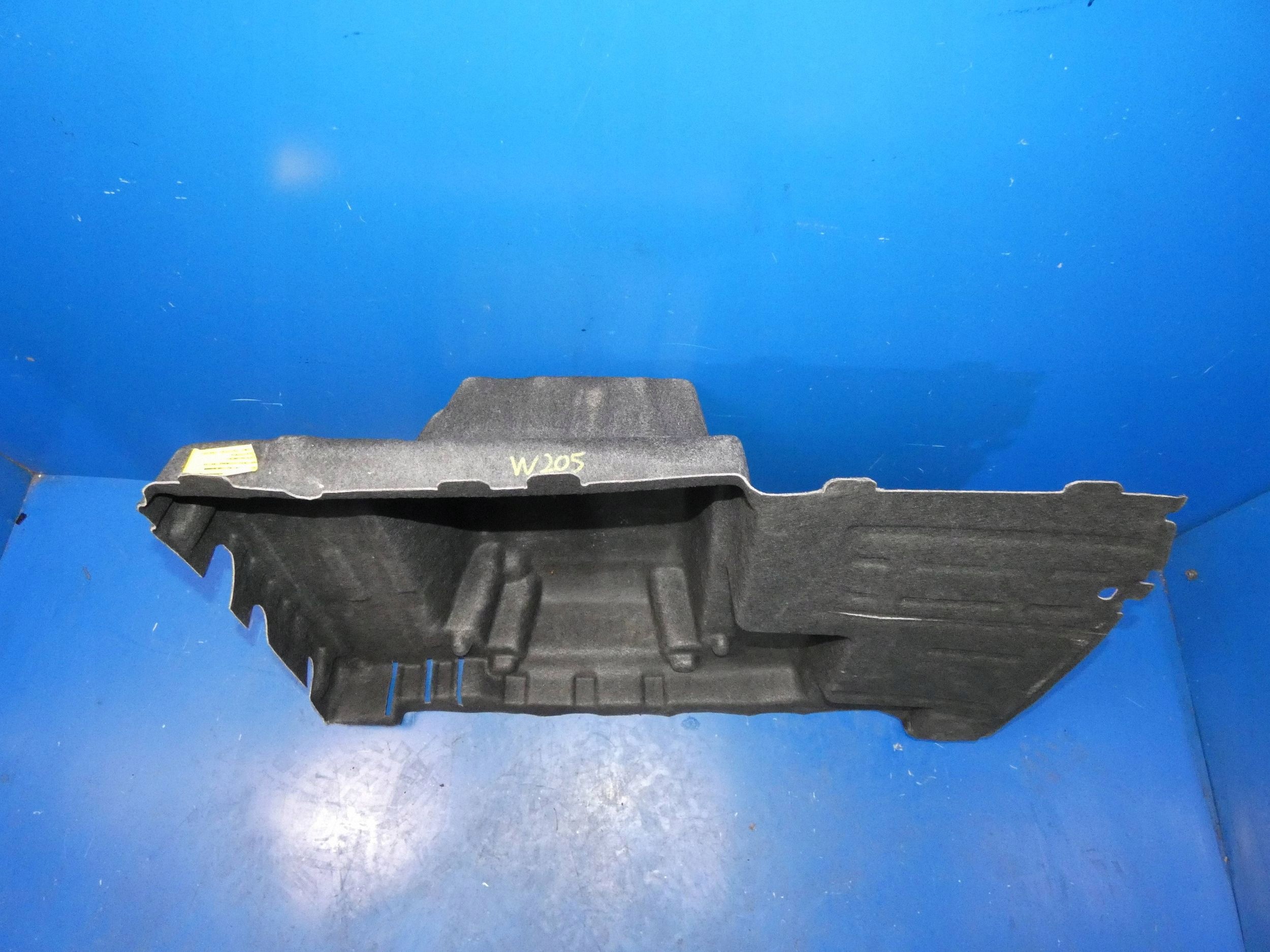 MERCEDES C class W205 sedan passenger compartment boot floor well