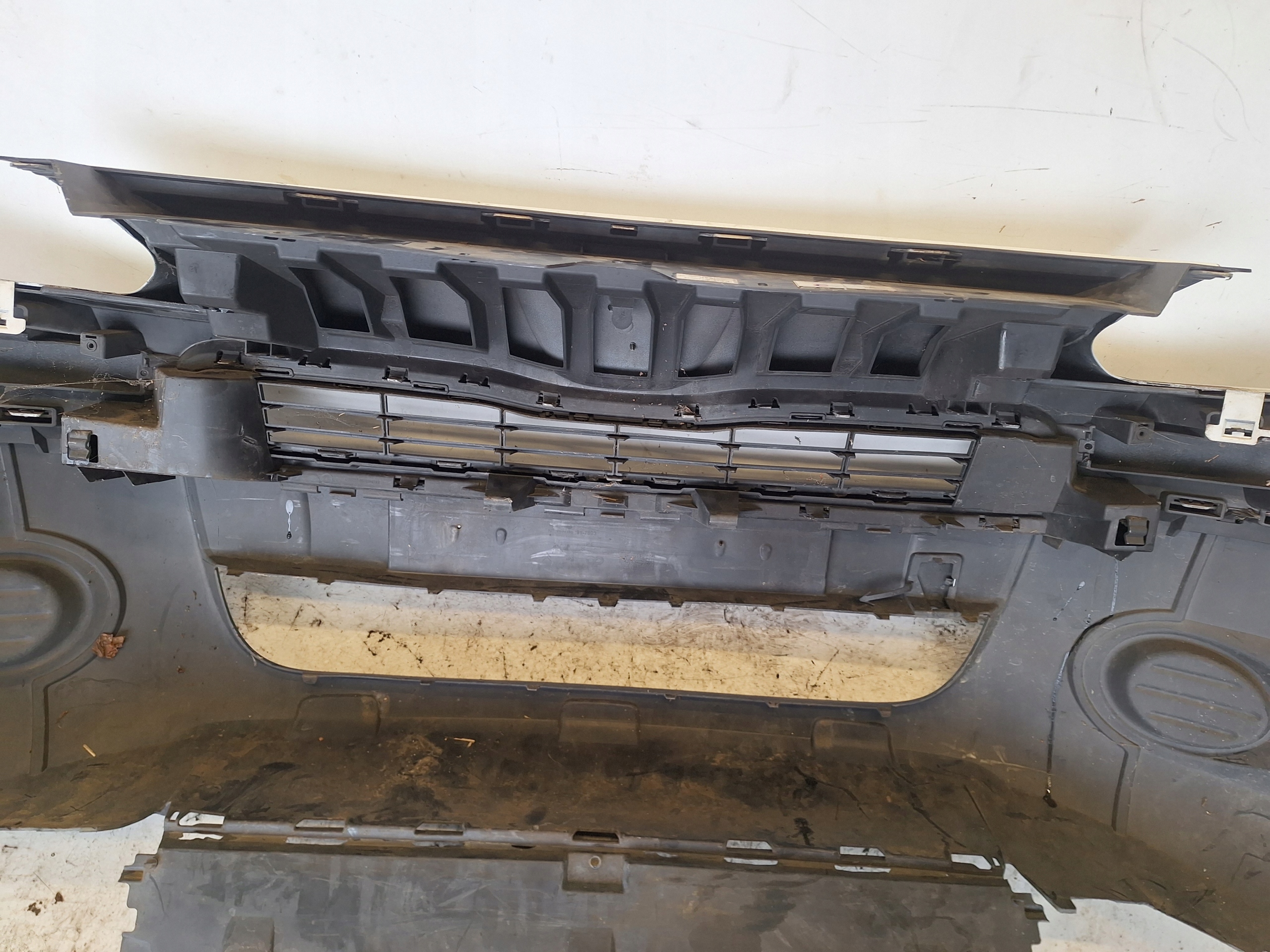 PEUGEOT PARTNER III LIFT 12-15 Paraurti