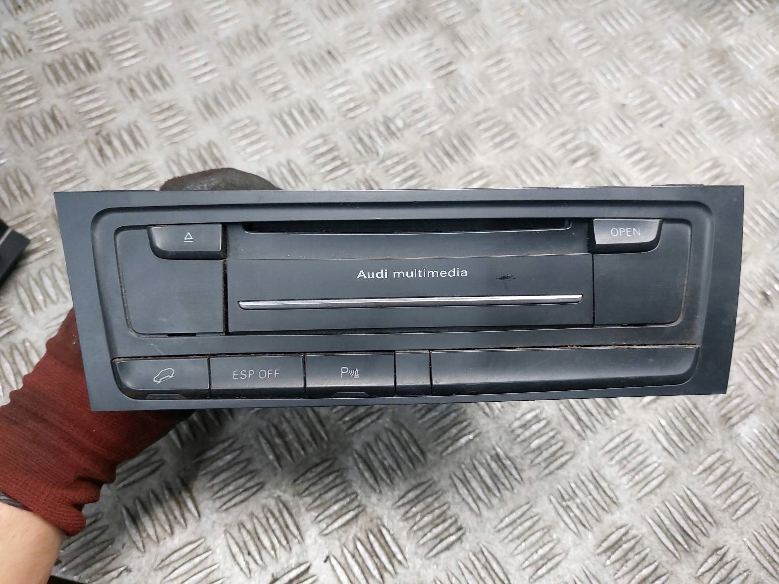 NAPED player navigation devices AUDI Q5 8R 8T1035664