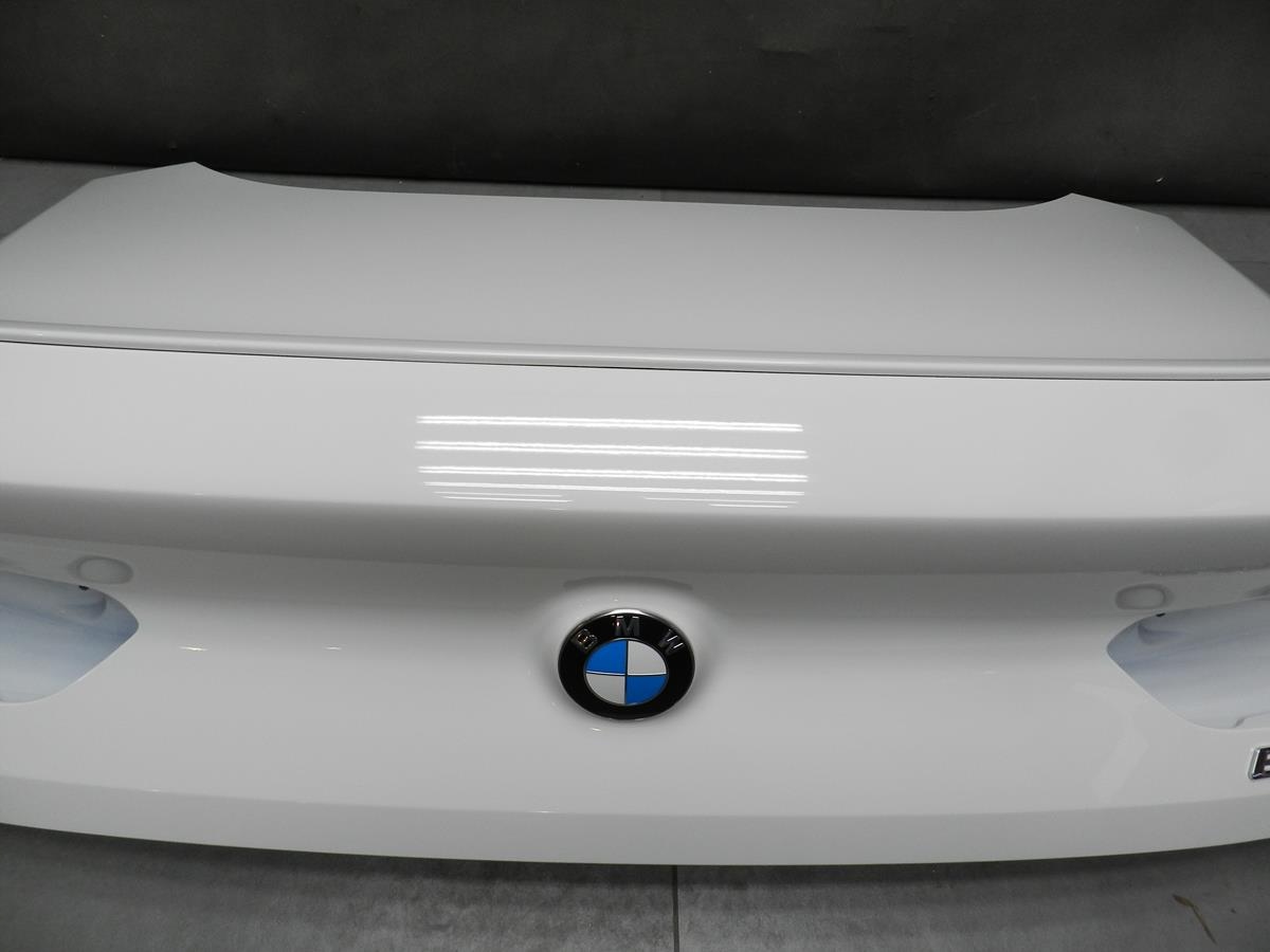 BMW 8 G15 boot door M SPORT A300