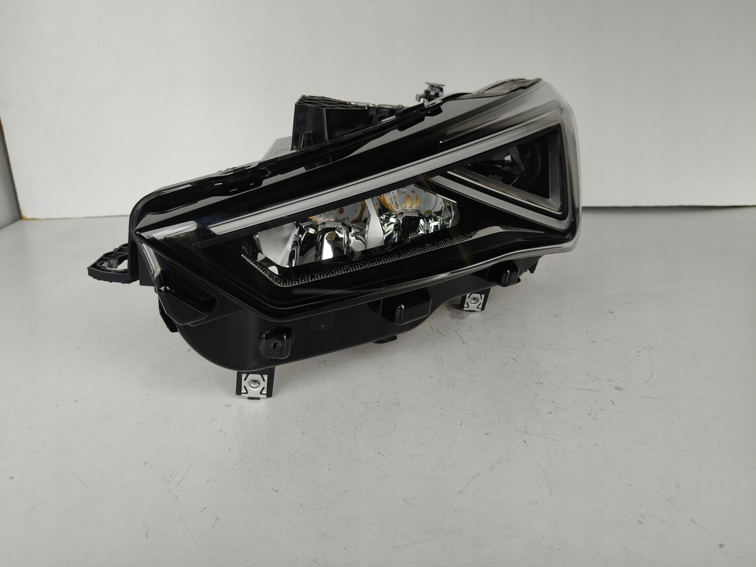 light left REFLEKTOR SEAT CUPRA FORMENTOR 5FG 21- FULL LED