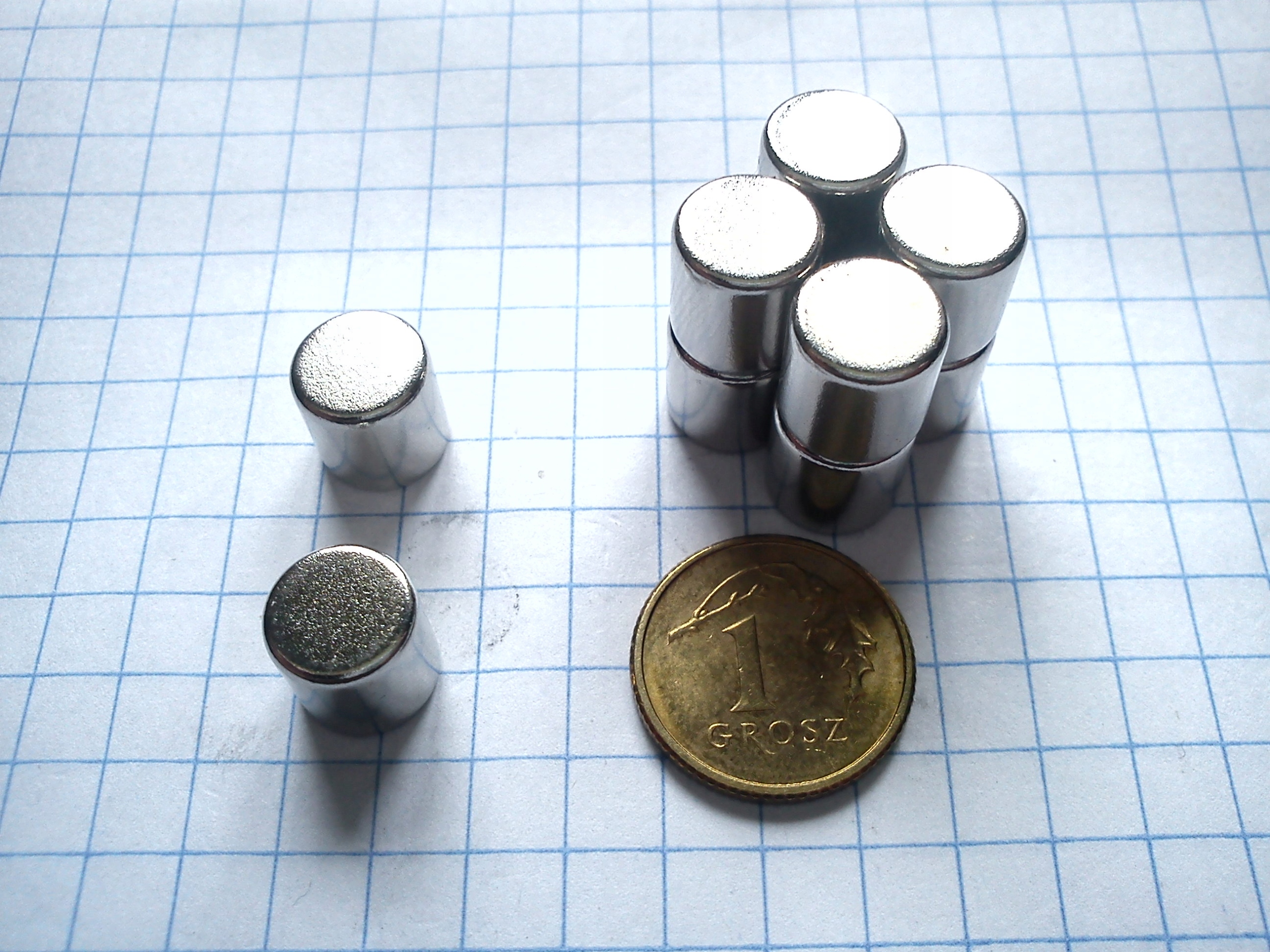 

Magnes Neodymowy Magnesy Neodymowe 8x8 8/8