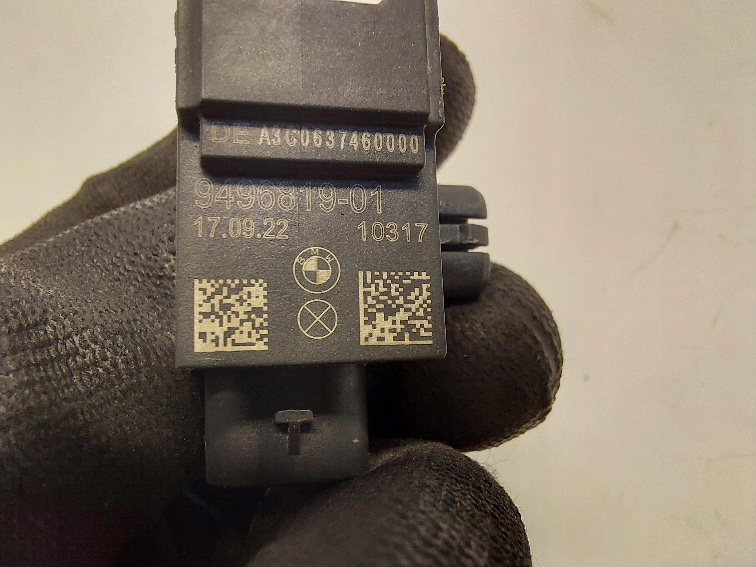BMW iX1 X1 U11 impact sensor airbag 9496819