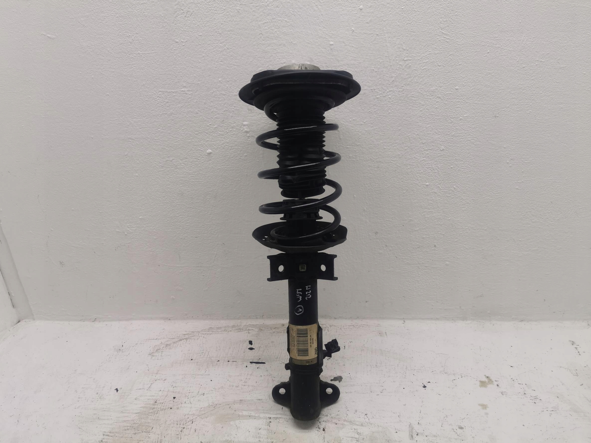 shock absorber front MERCEDES E-KLASA W212 08-16