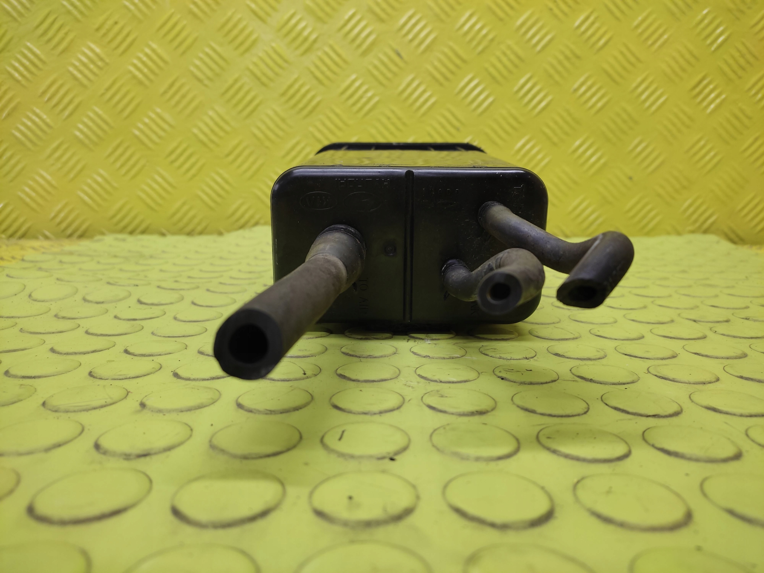 KIA OPIRUS 3.5 V6 uhlíkový filter 314203F100