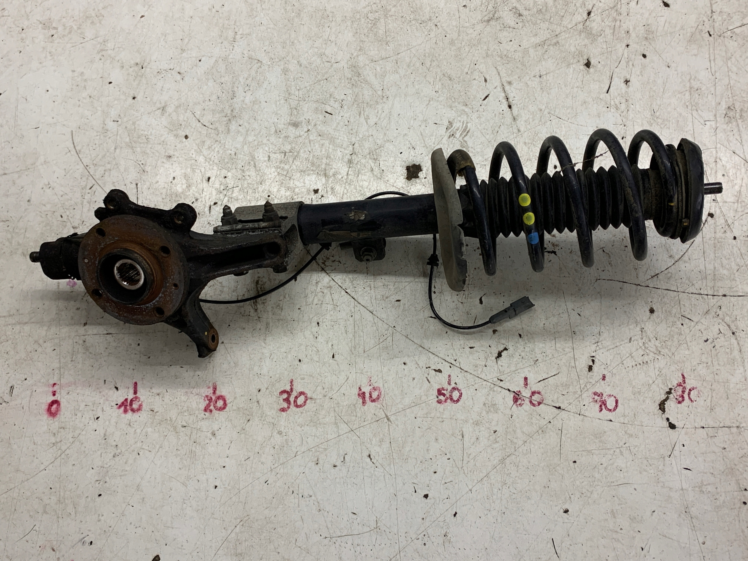 McPherson swing left shock absorber PEUGEOT 5008 and 2.0 HDI