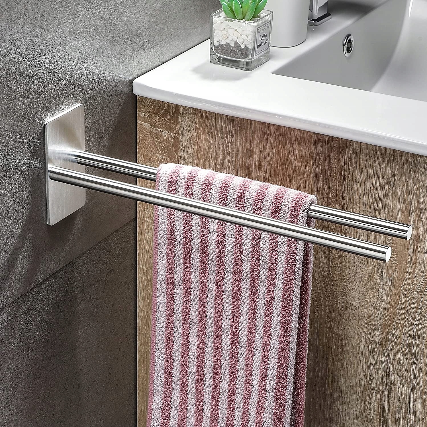 WIESZAK NA RĘCZNIKI W ŁAZIENCE ZE STALI NIERDZEWNEJ UCHWYT ŚCIENNY 38 CM Liczba miejsc do wieszania 2