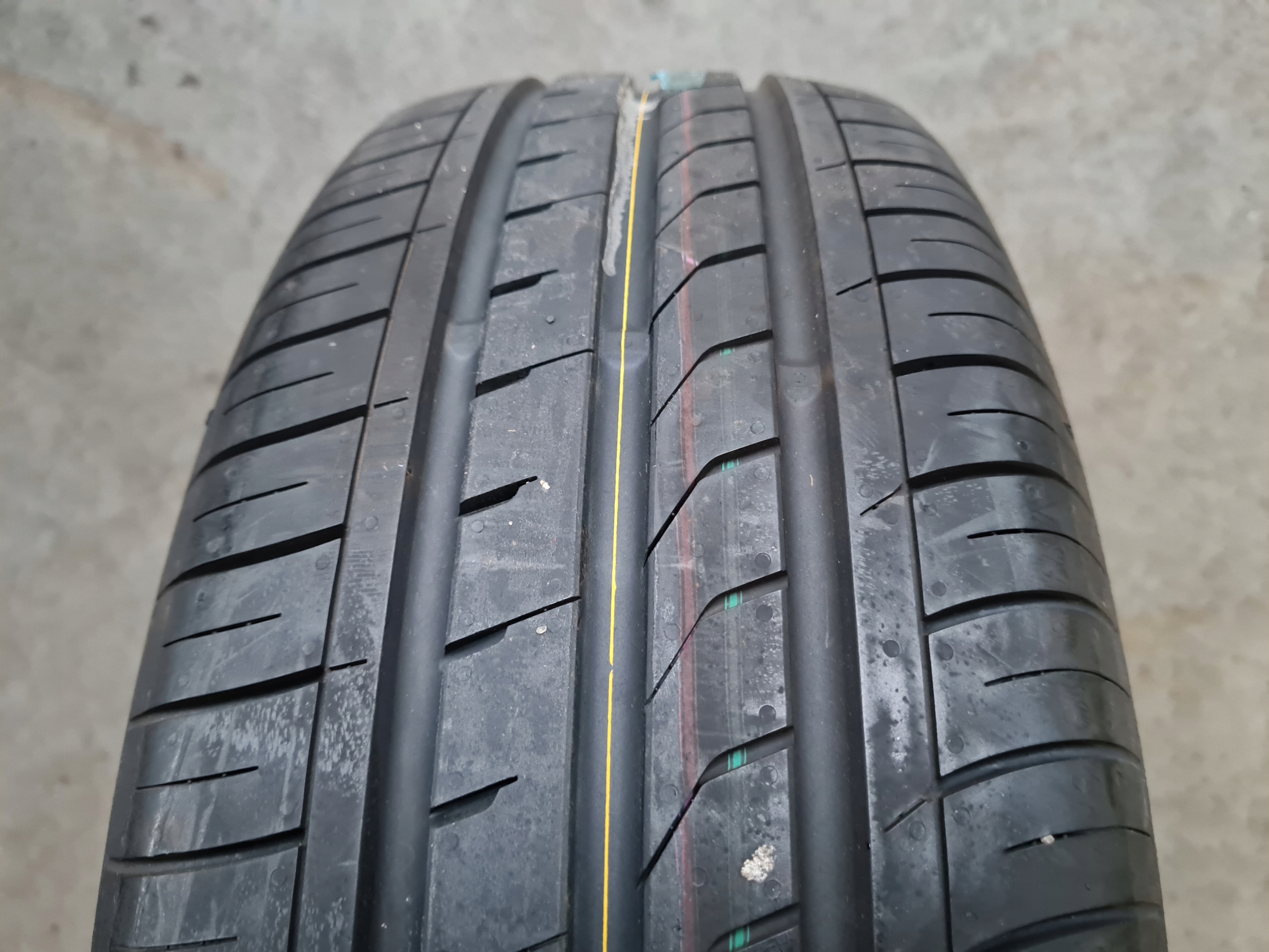 Nexen N Fera SU1 205/60R16 Nová 2023