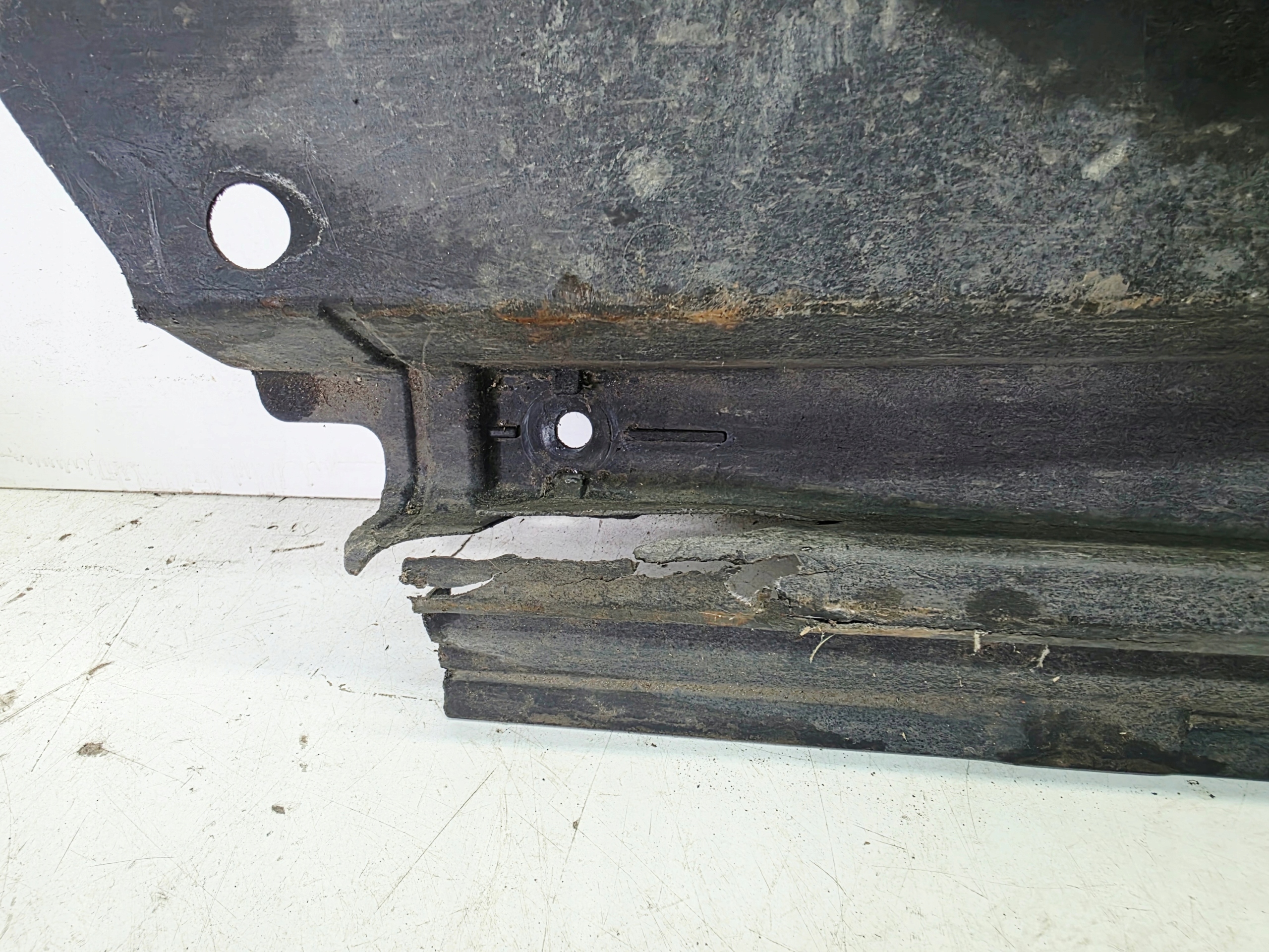 cover chassis right DUZA AUDI A5 8F CABRIO 8F0825208 112/26