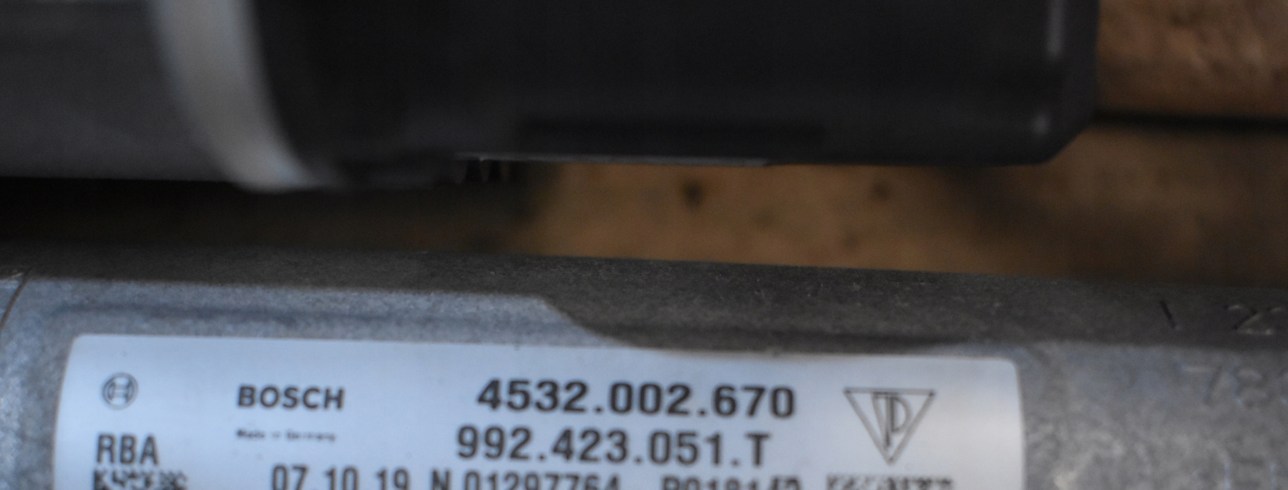 IDEALNA control KPL. PORSCHE 992 UK 1