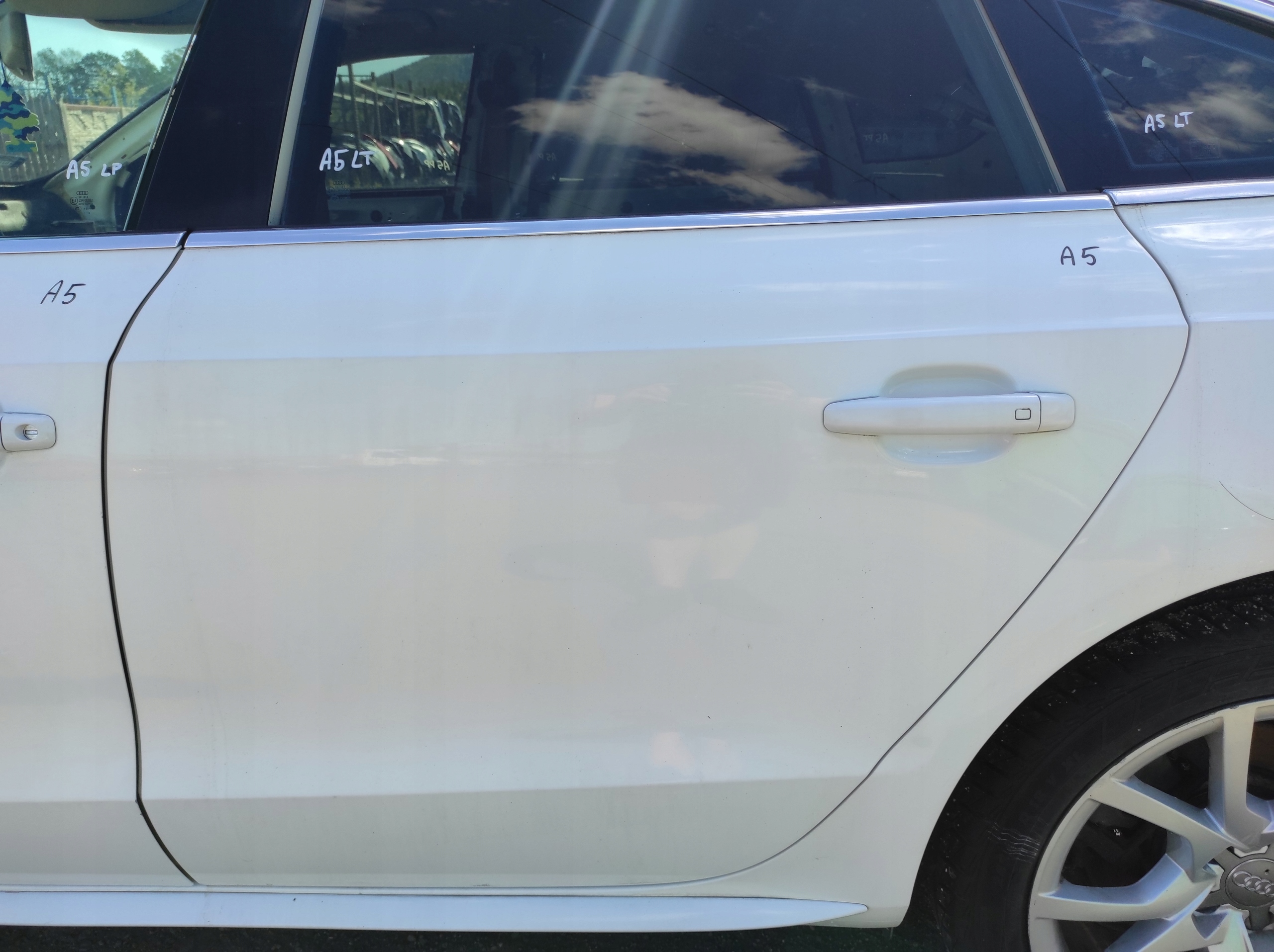 AUDI A5 8T SPORTBACK 09- DRZWI LEWE TYŁ LY9C