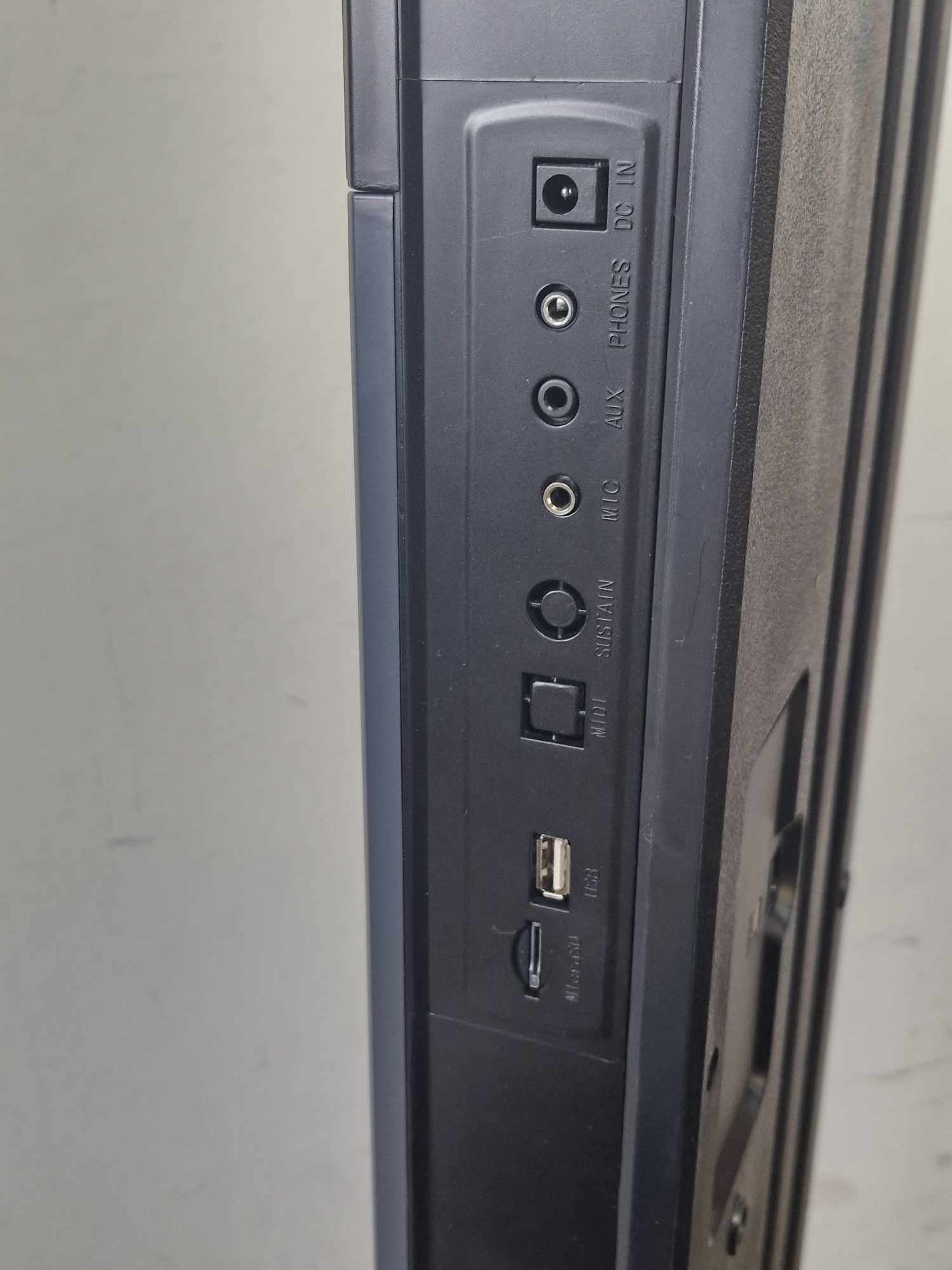 Keyboard RockJam RJ461 61klawiszy, standardowa szerokość Szerokość produktu 80 cm