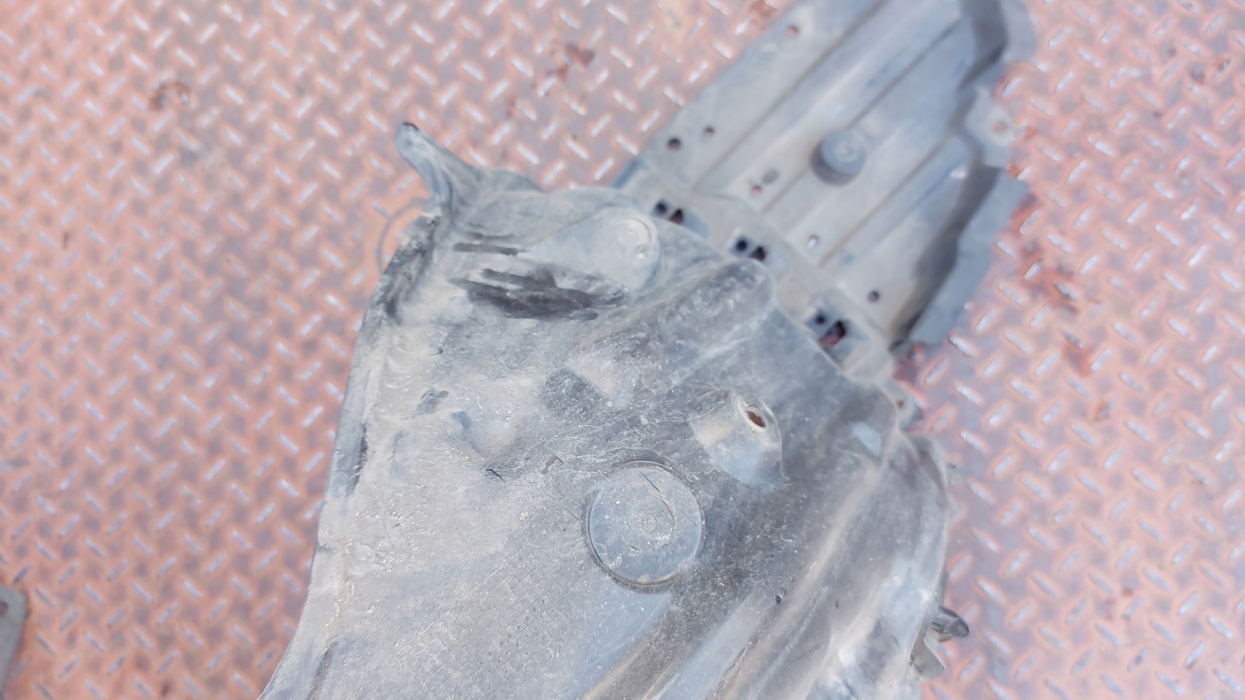 mudguard right front TOYOTA COROLLA E21 19- KOMBI