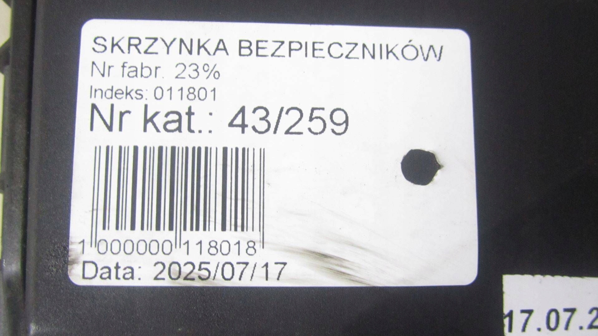 Audi Q3 8U 2.0d предохранителей 8K060312 11-