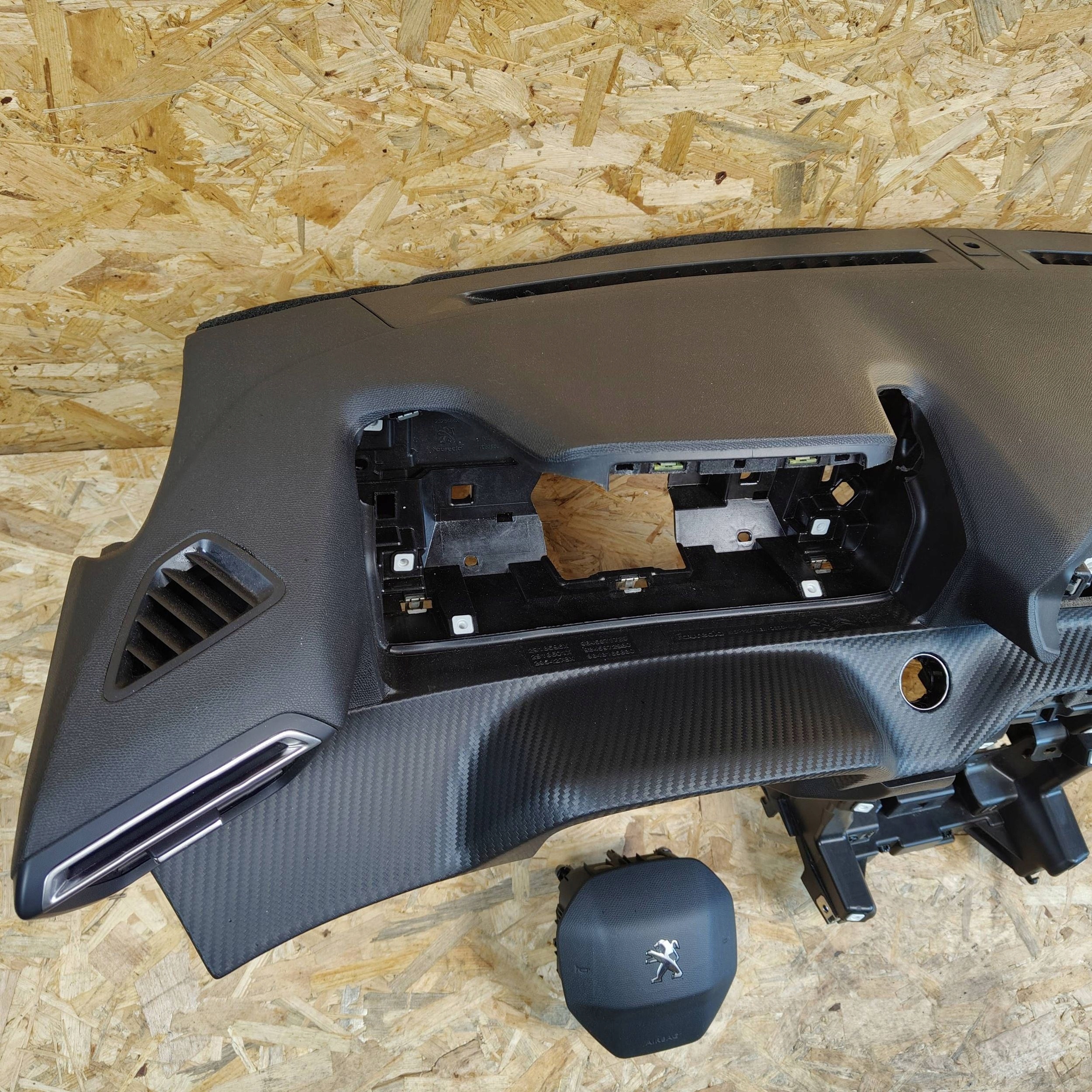 dashboard instrument panel Komplet Peugeot 208 II 2008 II