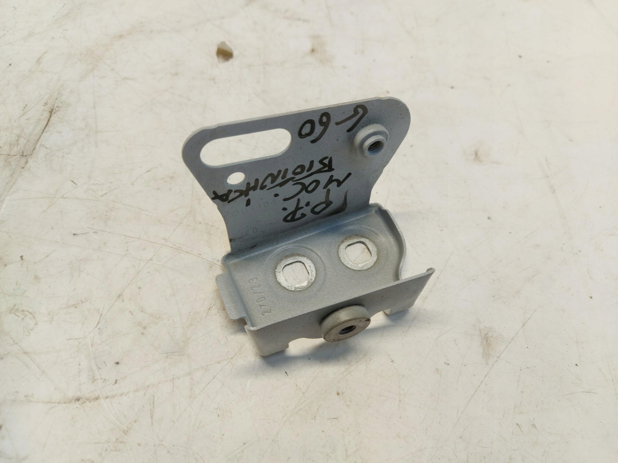 BMW 5 G60 Console Support plaque Aile Avant Droit 203434