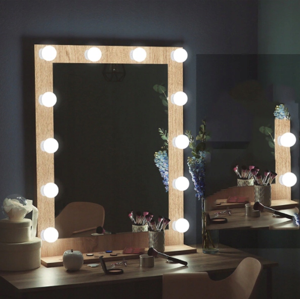 LAMPKI LED NA LUSTRO DO TOALETKI MAKIJAŻ Marka inna