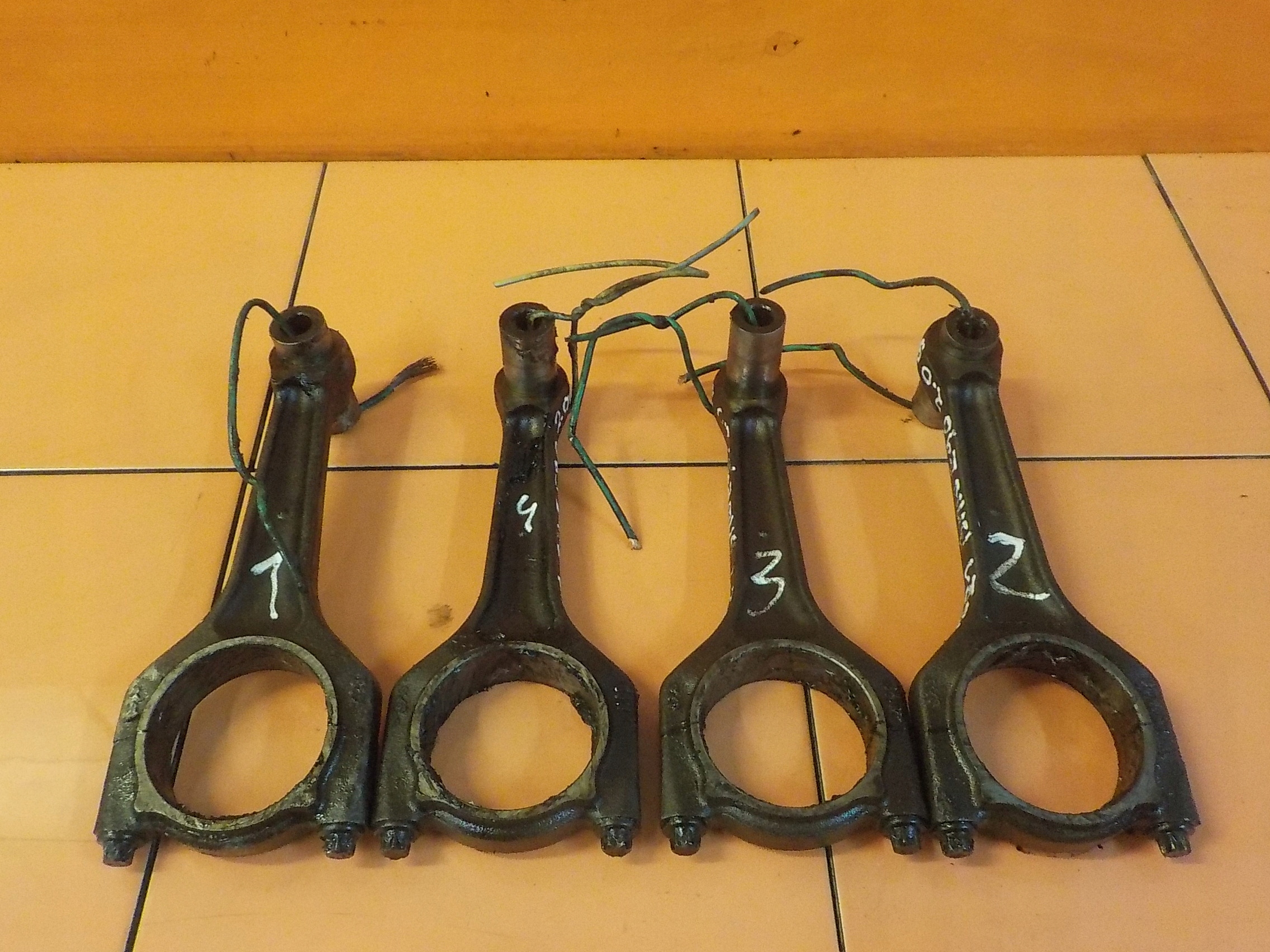 BMW E90 E87 2.0 B 07r 150KM N46 korbowod K88