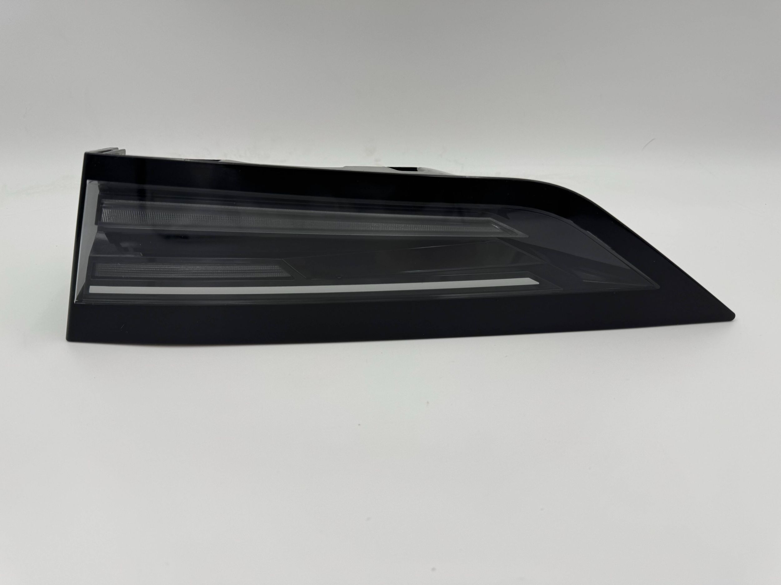 RENAULT SCENIC E-TECH LAMPA PRAWA PRAWY TYŁ 265502210R